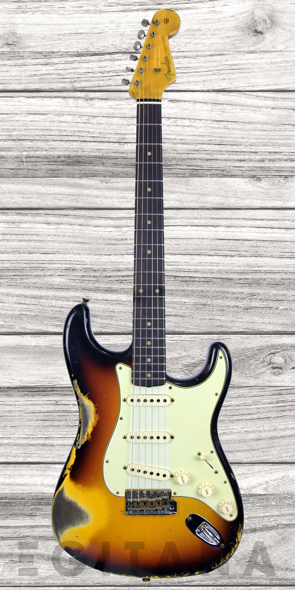 fender-custom-shop-1960-heavy-relic-faded-aged-3-color-sunburst_61a898855da5f.png