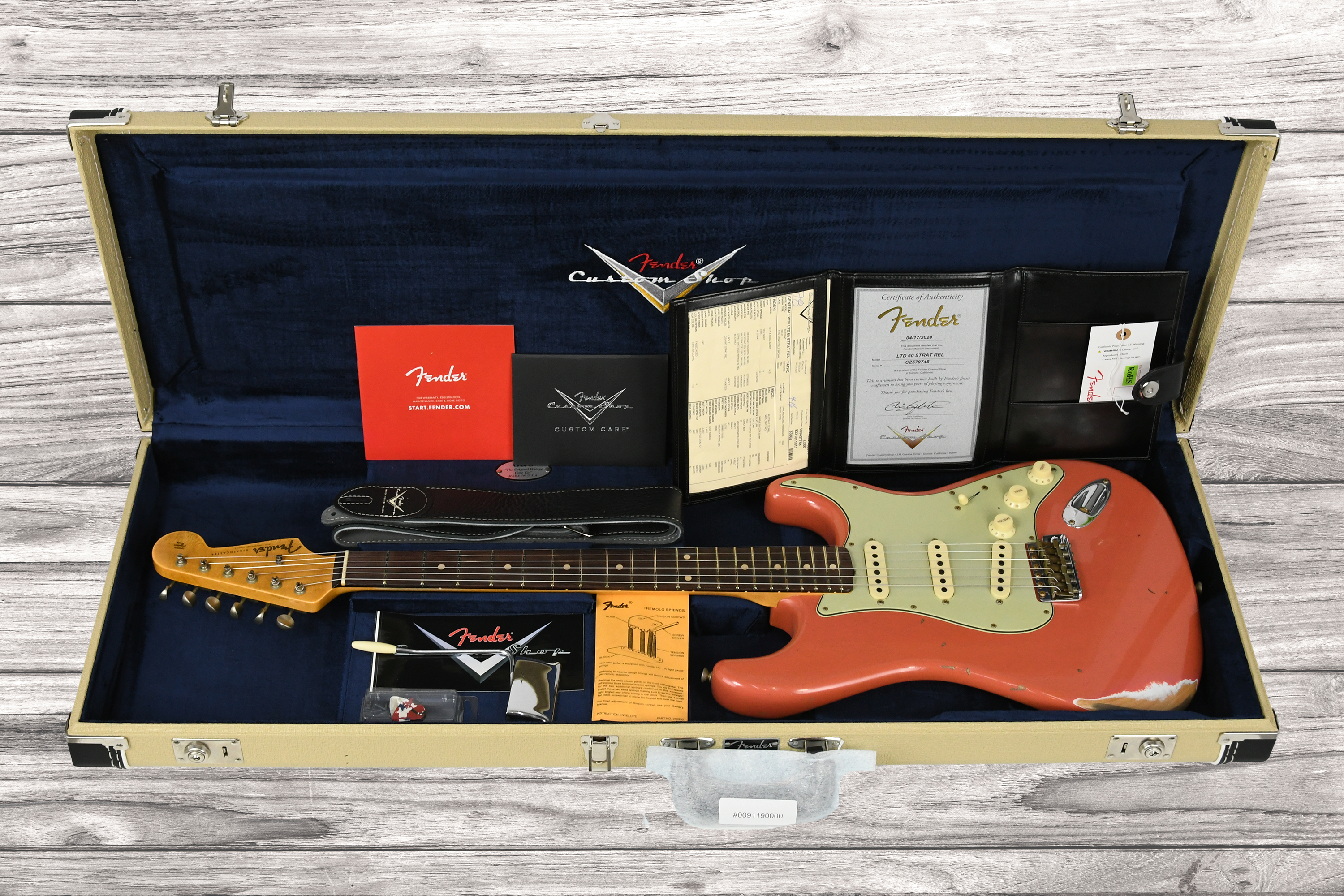 fender-custom-shop-1960-relic-tahitian-coral_694a80cdad565.png