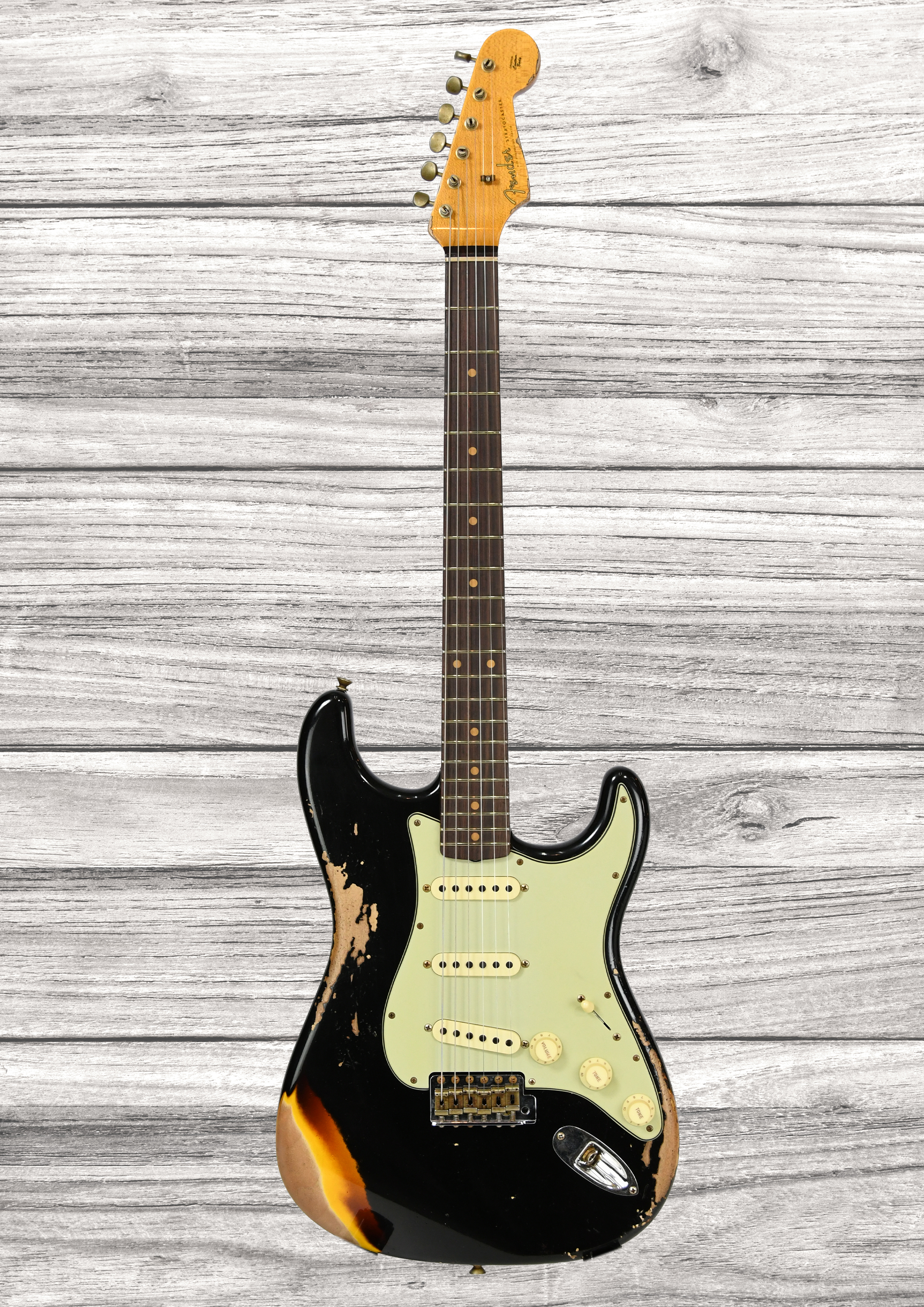 fender-custom-shop-1960-stratocaster-heavy-relic-rosewood-fingerboard-aged-black-over-3-colour-sunburst_68f7a2e4b10dc.jpg