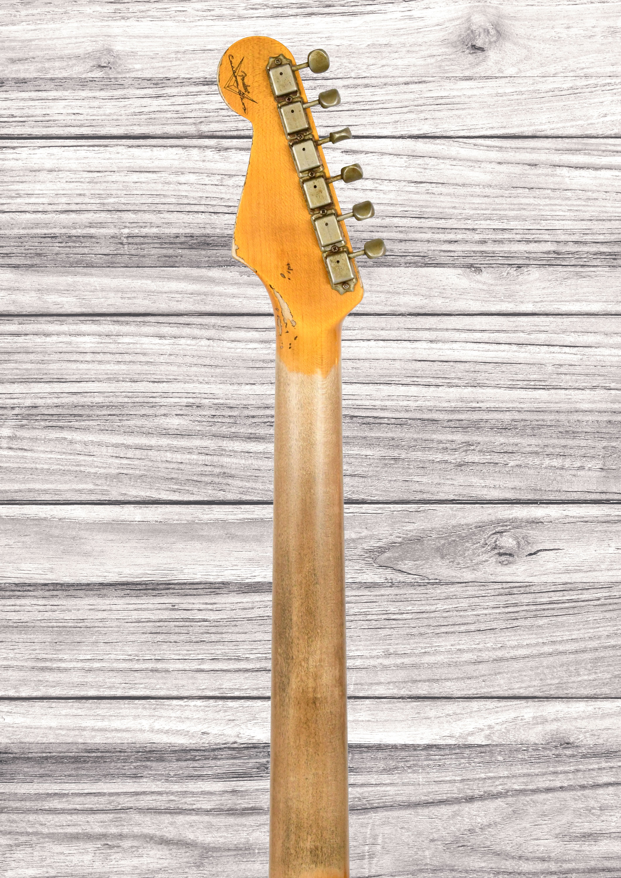fender-custom-shop-1961-stratocaster-super-heavy-relic-rw-3a-aged-surf-green-3-color-sunburst_6a5f8202c5a4f.jpg