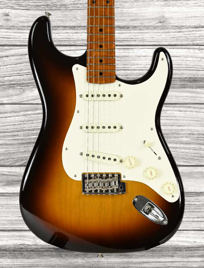 fender-custom-shop-2023-ltd-roasted-50s-dlx-closet-classic-1-piece-4a-roasted-flame-maple-wide-fade-aged-chocolate-2-color-sunburst_667938a352ab7.png