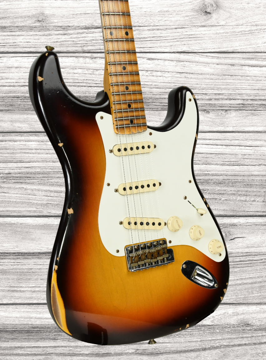 fender-custom-shop-58-strat-relic-faded-aged-3-color-sunburst_65e86790c9bbb.png