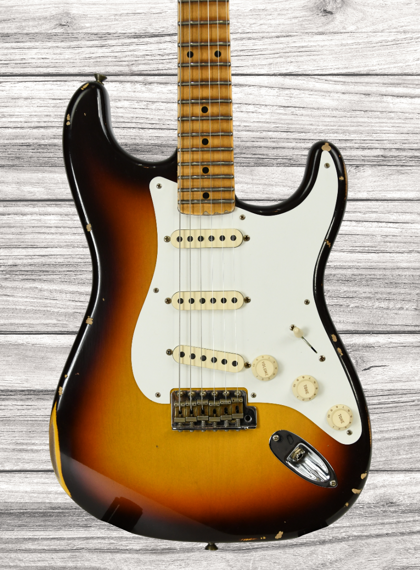 fender-custom-shop-58-strat-relic-faded-aged-3-color-sunburst_65e867a7cdbd6.png