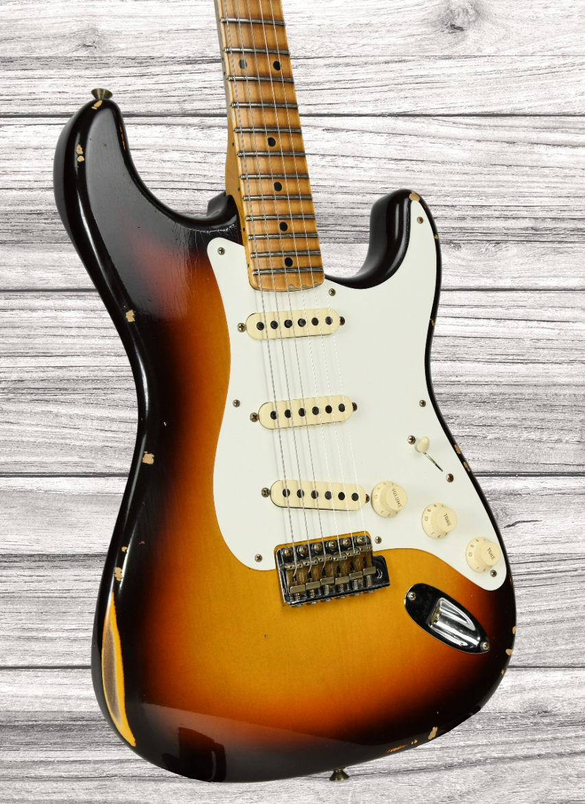 fender-custom-shop-58-strat-relic-faded-aged-3-color-sunburst_65e867ab10810.jpg