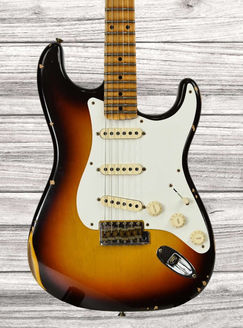 fender-custom-shop-58-strat-relic-faded-aged-3-color-sunburst_66b0e12135241.jpg