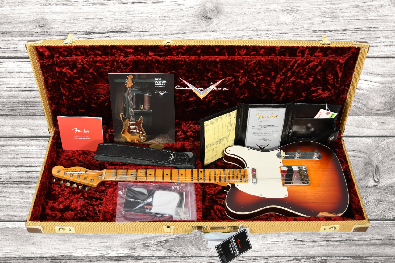 fender-custom-shop-59-telecaster-custom-relic-maple-neck-wide-fade-chocolate-3-colour-sunburst_641c7c19e0b8d.png