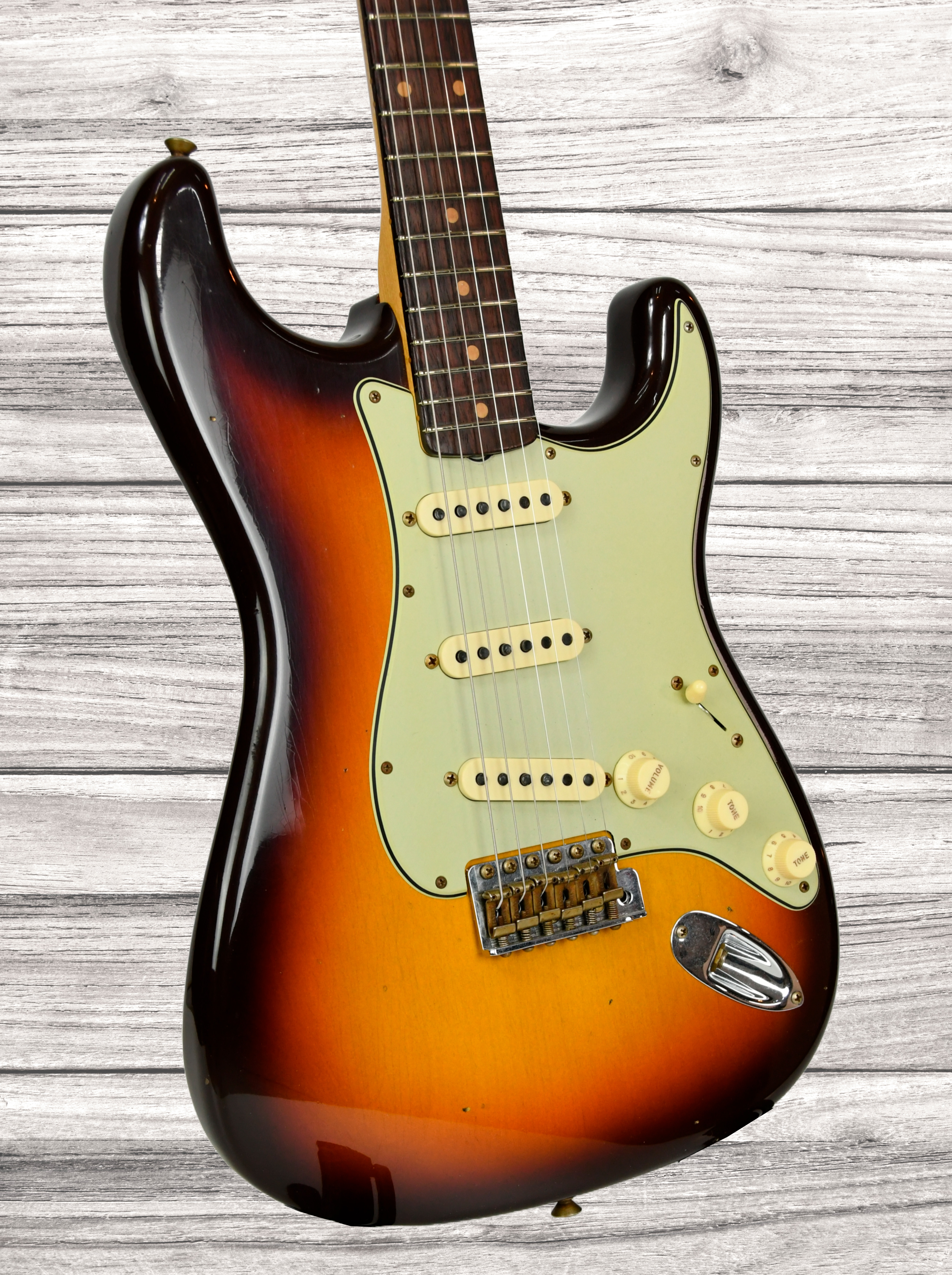 fender-custom-shop-59-time-machine-collection-stratocaster-journeyman-relic-super-faded-chocolate-sunburst_672e4c03d6569.jpg
