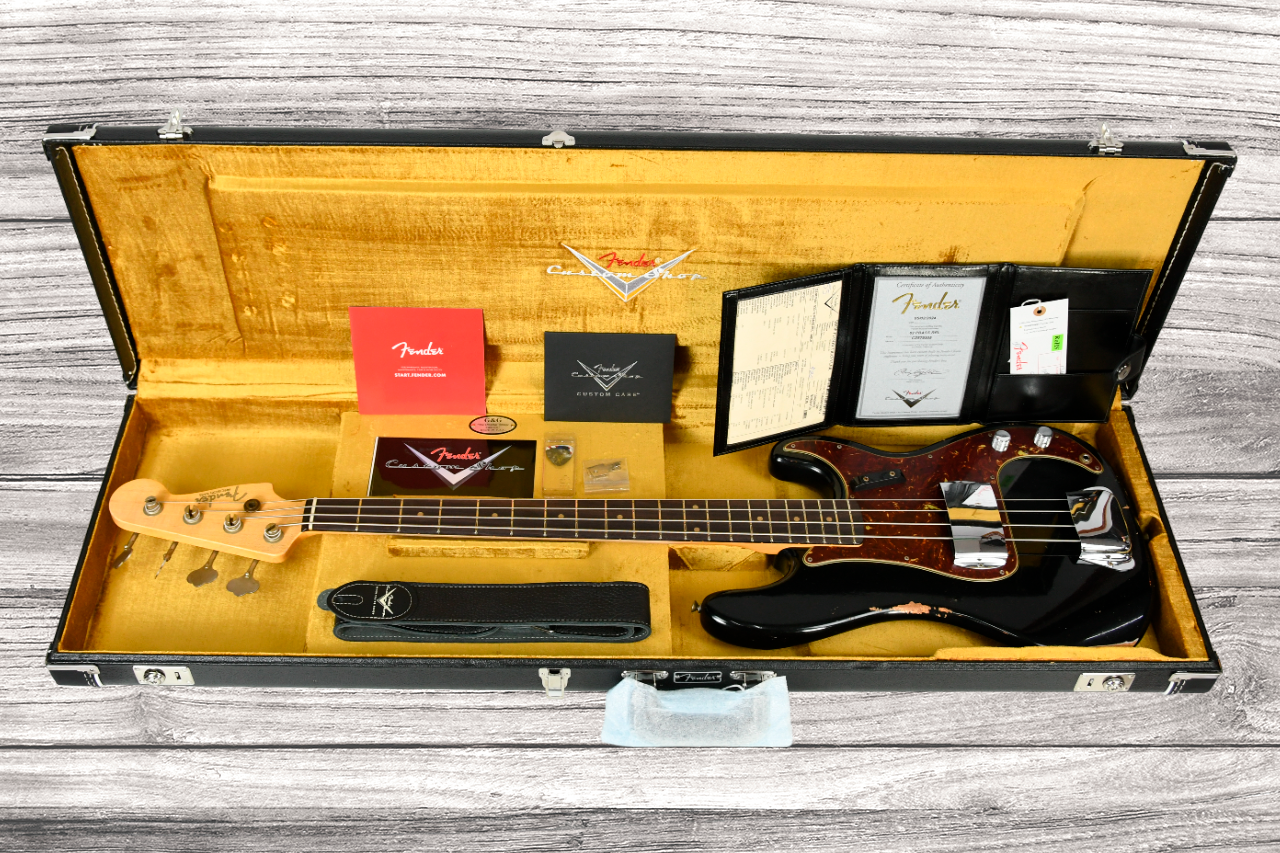 fender-custom-shop-62-precision-bass-aged-black_6698dfb588a69.png