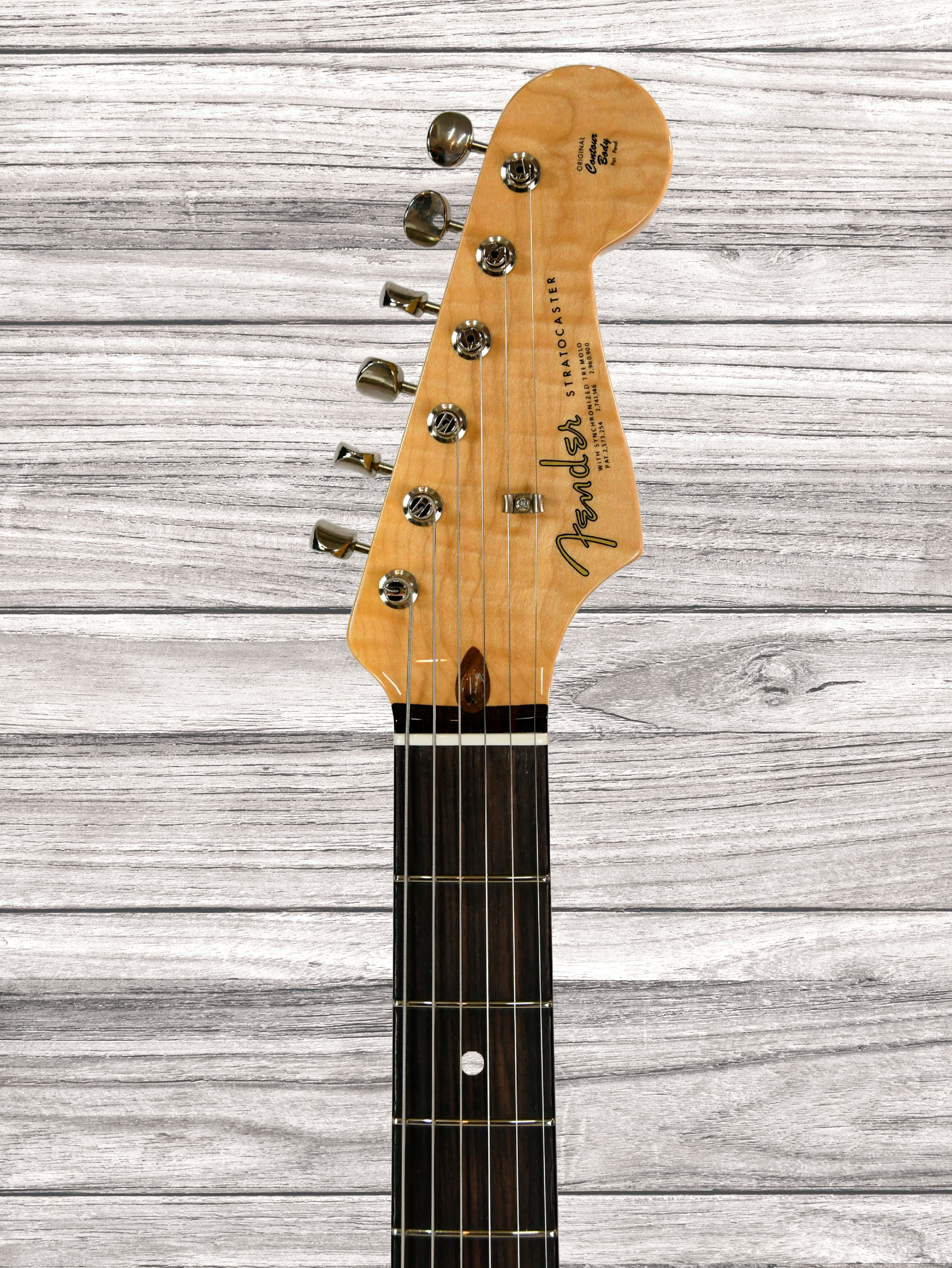 fender-custom-shop-63-strat-nos-shell-pink_678a7249634a5.jpg