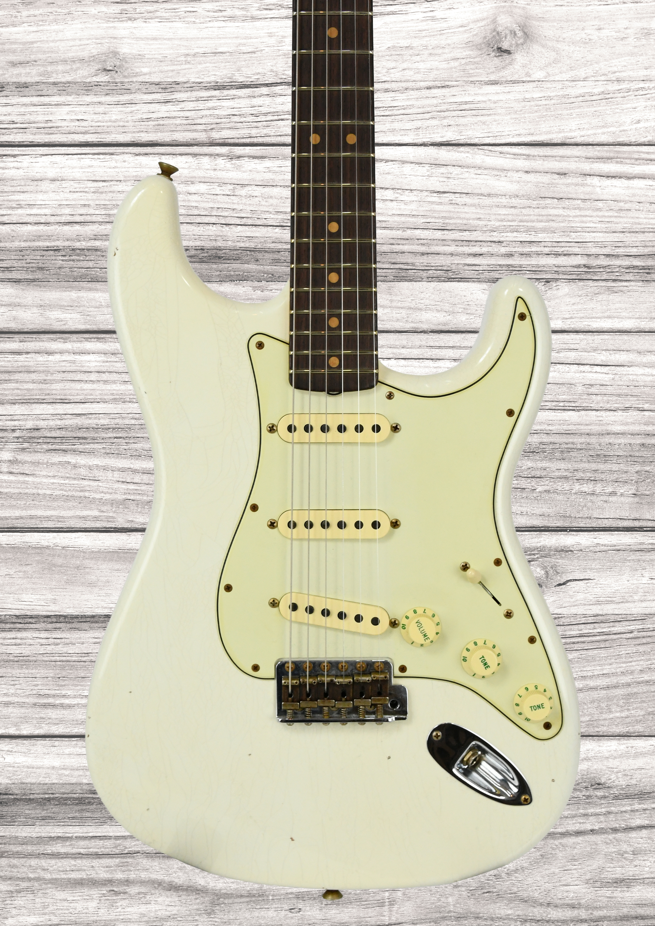 fender-custom-shop-64-stratocasterjourneyman-relic-aged-olympic-white_6931a3215ff1f.jpg