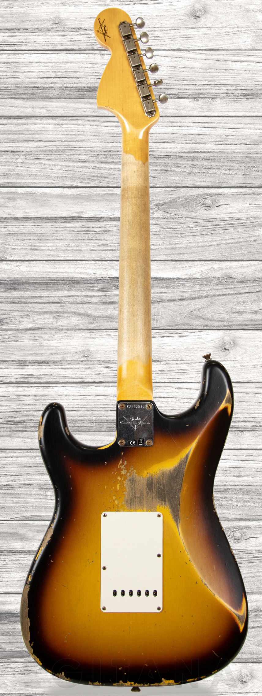 fender-custom-shop-67-stratocaster-heavy-relic-faded-aged-3-colour-sunburstfender-custom-shop-67-stratocaster-heavy-relic-faded-aged-3-colour-sunburst_609d546f34346.jpg