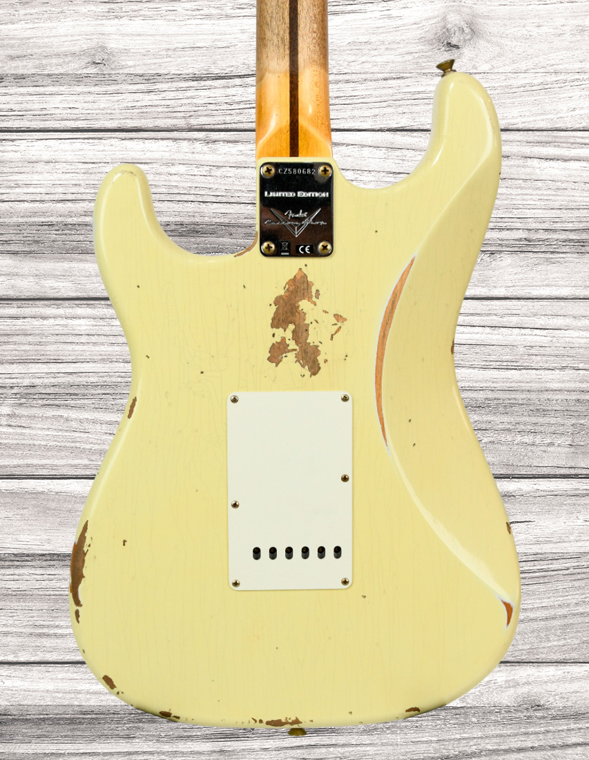 fender-custom-shop-69-stratocaster-heavy-relic-aged-vintage-white_6704034cf41c3.jpg