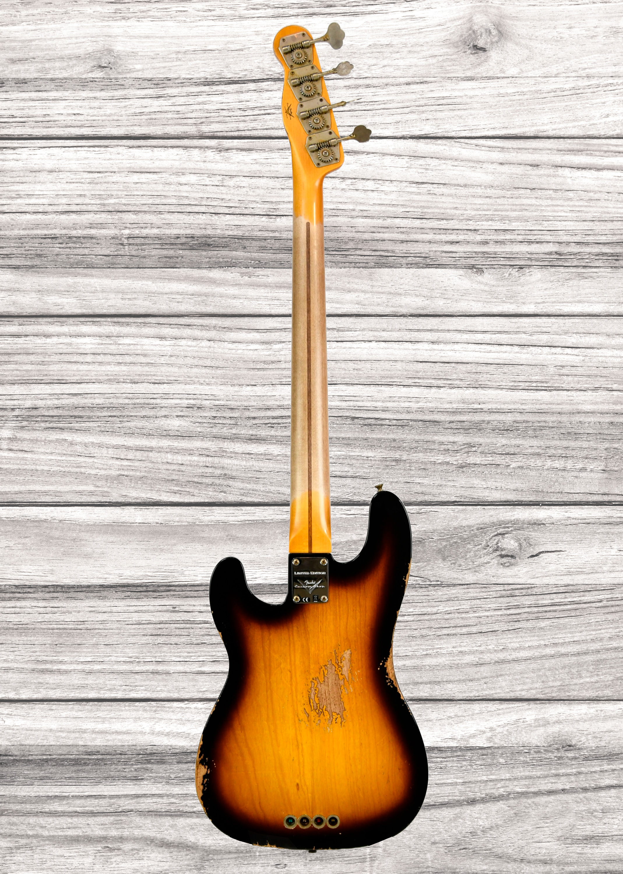 fender-custom-shop-lim-ed-53-p-bass-heavy-relic-faded-two-color-sunburst_670f98a534178.jpg