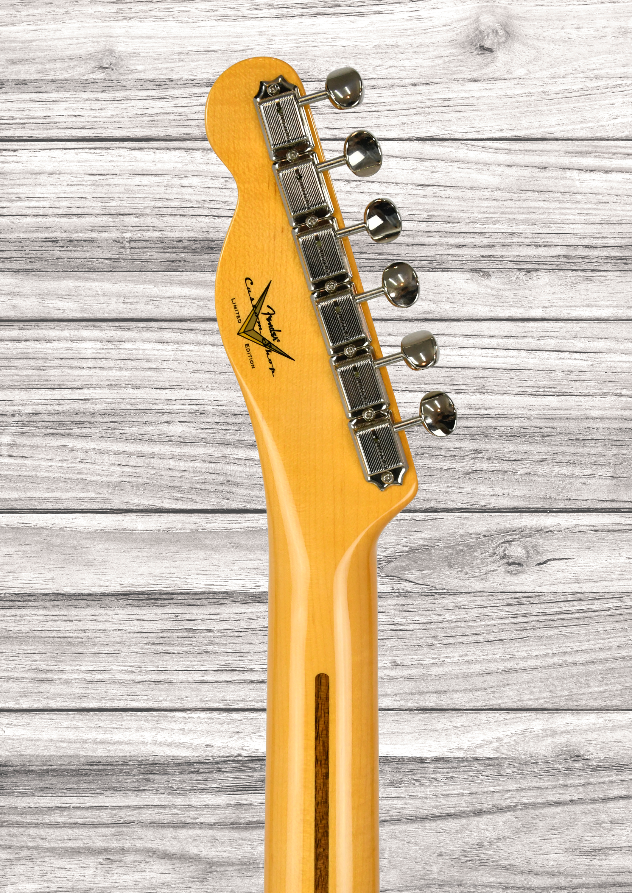 fender-custom-shop-limited-edition-54-telecaster-nocaster-blonde_693175cd7ab3c.png