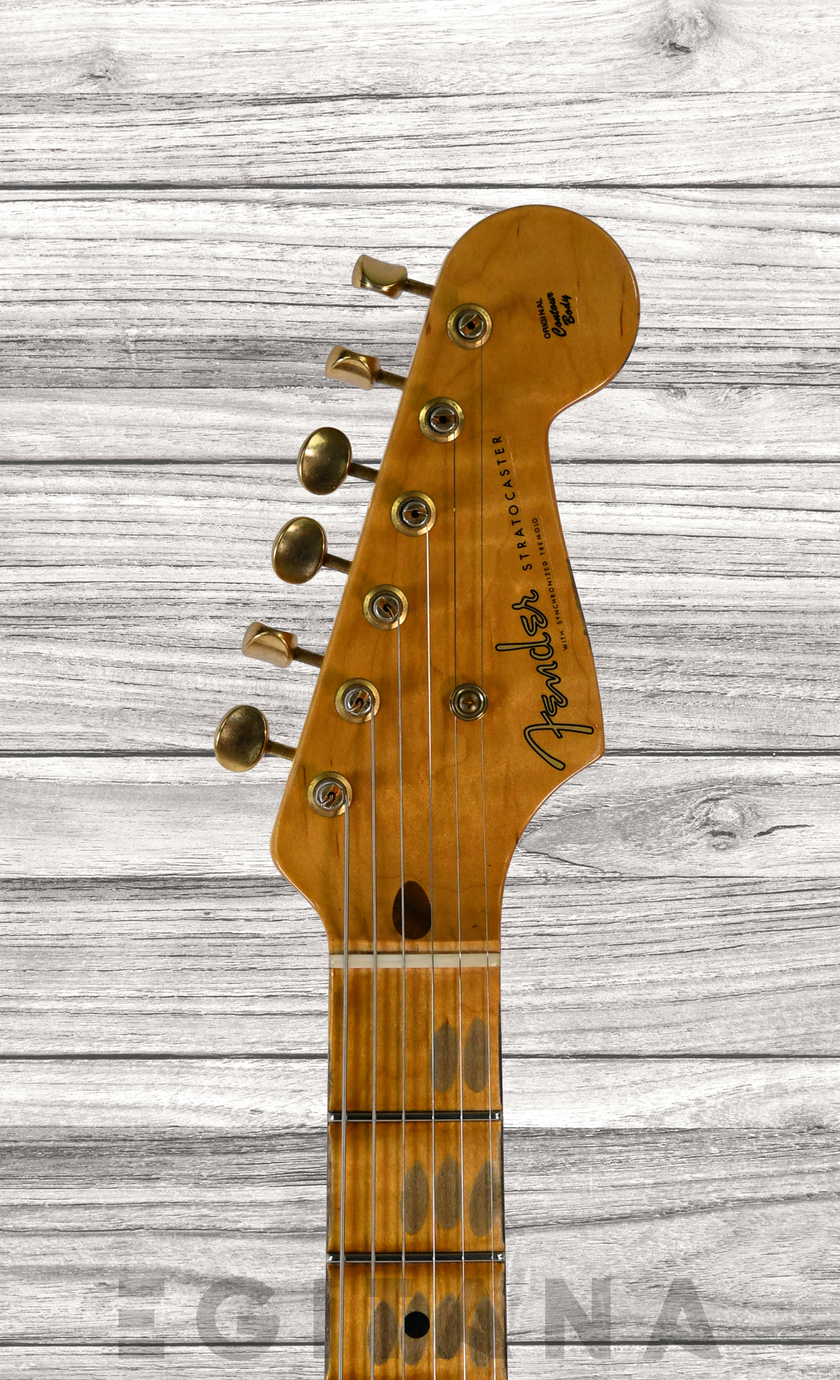 fender-custom-shop-limited-edition-55-bone-tone-relic-2a-flame-maple-fingerboard-aged-honey-blonde-gold-hardware_63c5918a11cc5.jpg