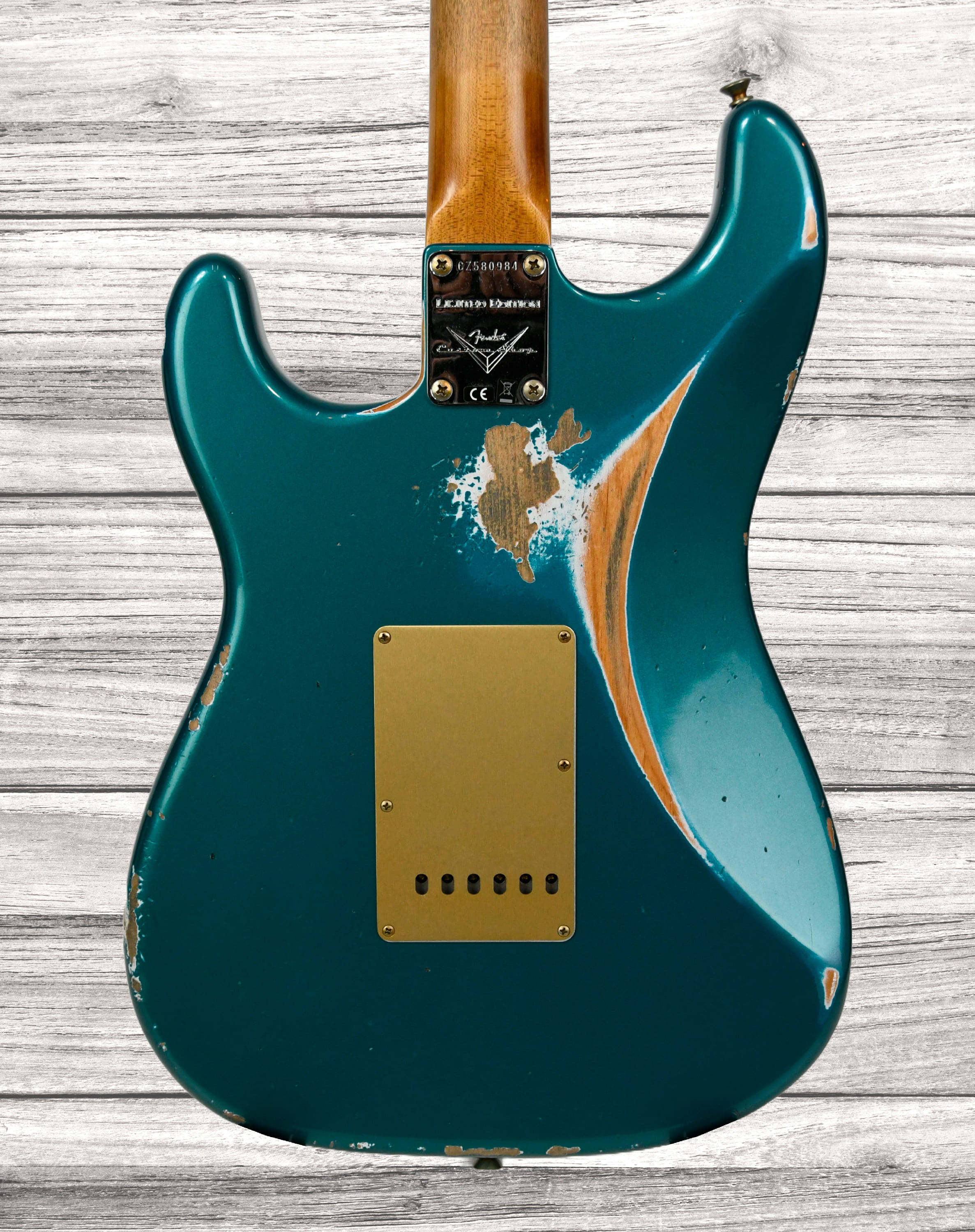 fender-custom-shop-limited-edition-59-stratocaster-heavy-relic-aged-ocean-turquoise_681e365078cd6.jpg