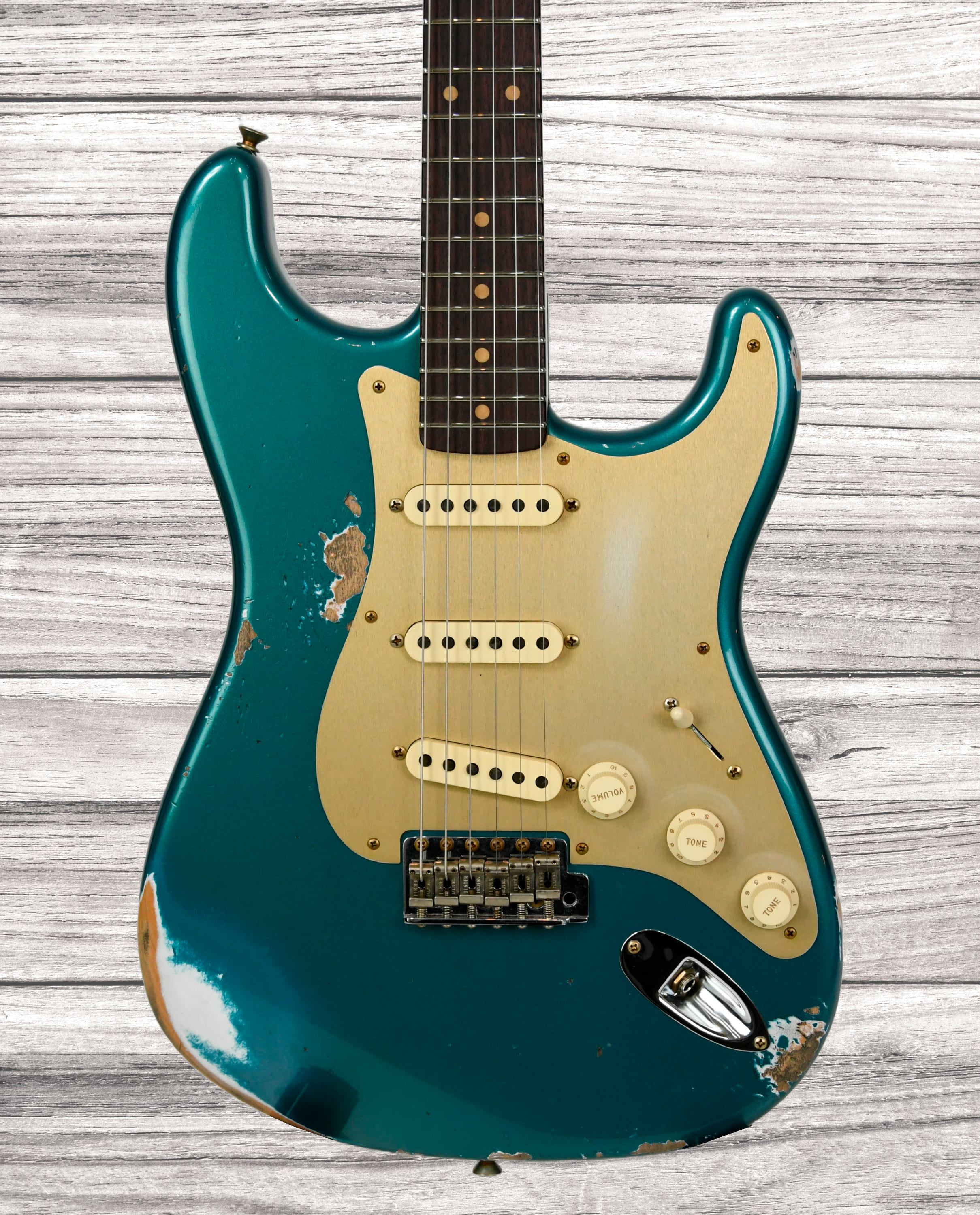 fender-custom-shop-limited-edition-59-stratocaster-heavy-relic-aged-ocean-turquoise_681e366b41429.jpg