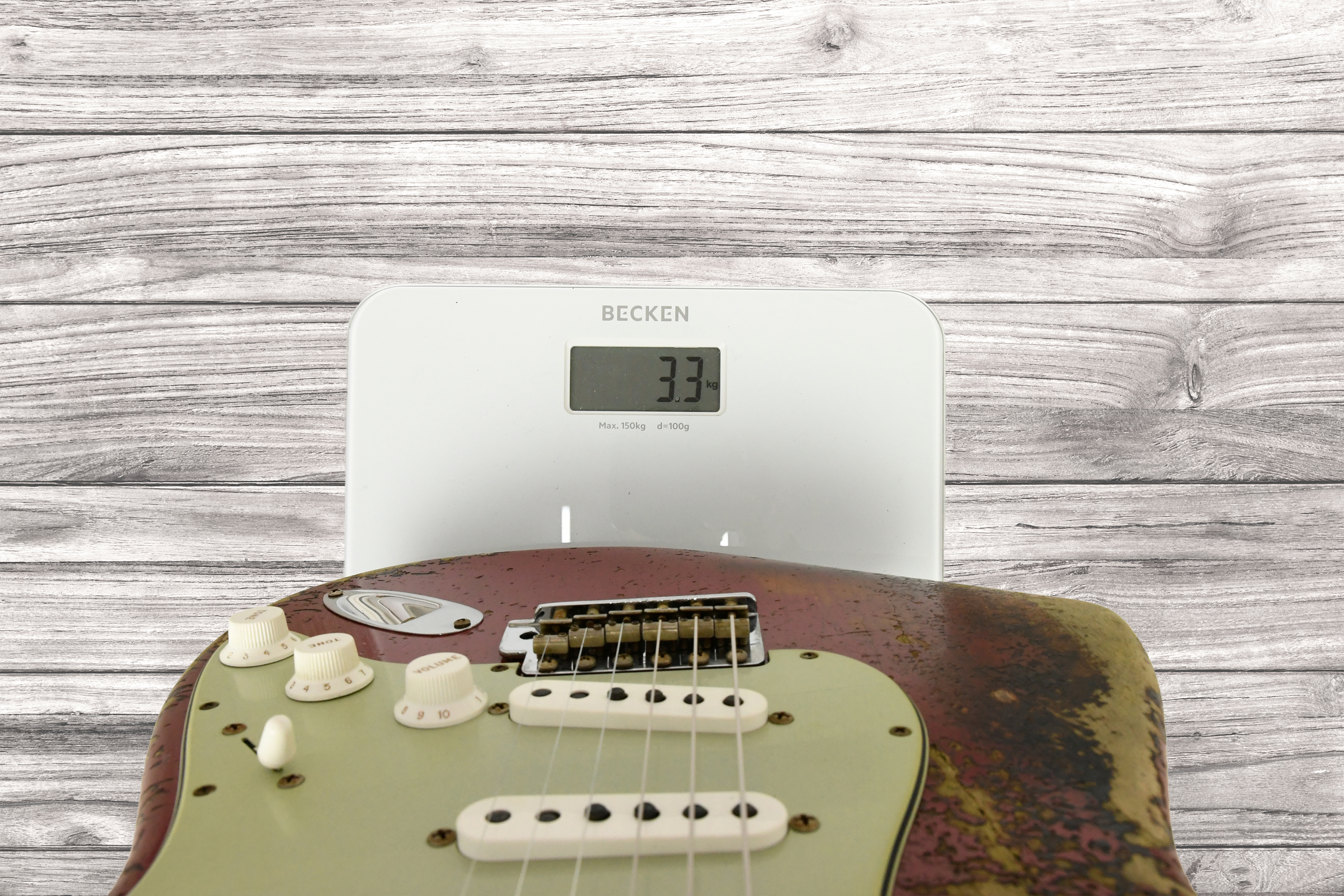 fender-custom-shop-limited-edition-61-stratocaster-super-heavy-relic-3tsb-dakota-red_6a1ff61d18a80.jpg
