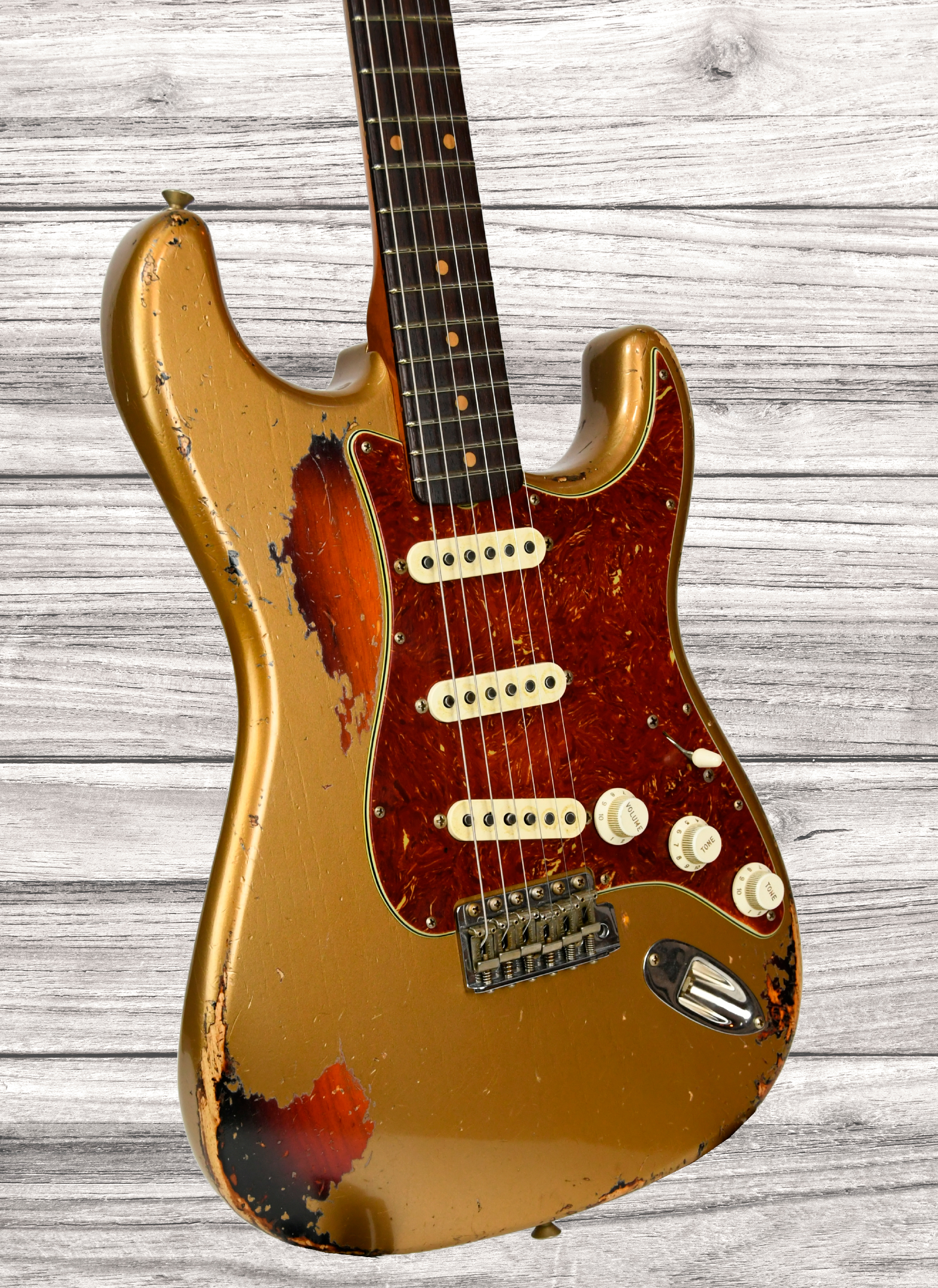 fender-custom-shop-limited-edition-62-strat-heavy-relic-ashg-3tsb-masterbuilt-levi-perry_68d17d74b53d9.jpg