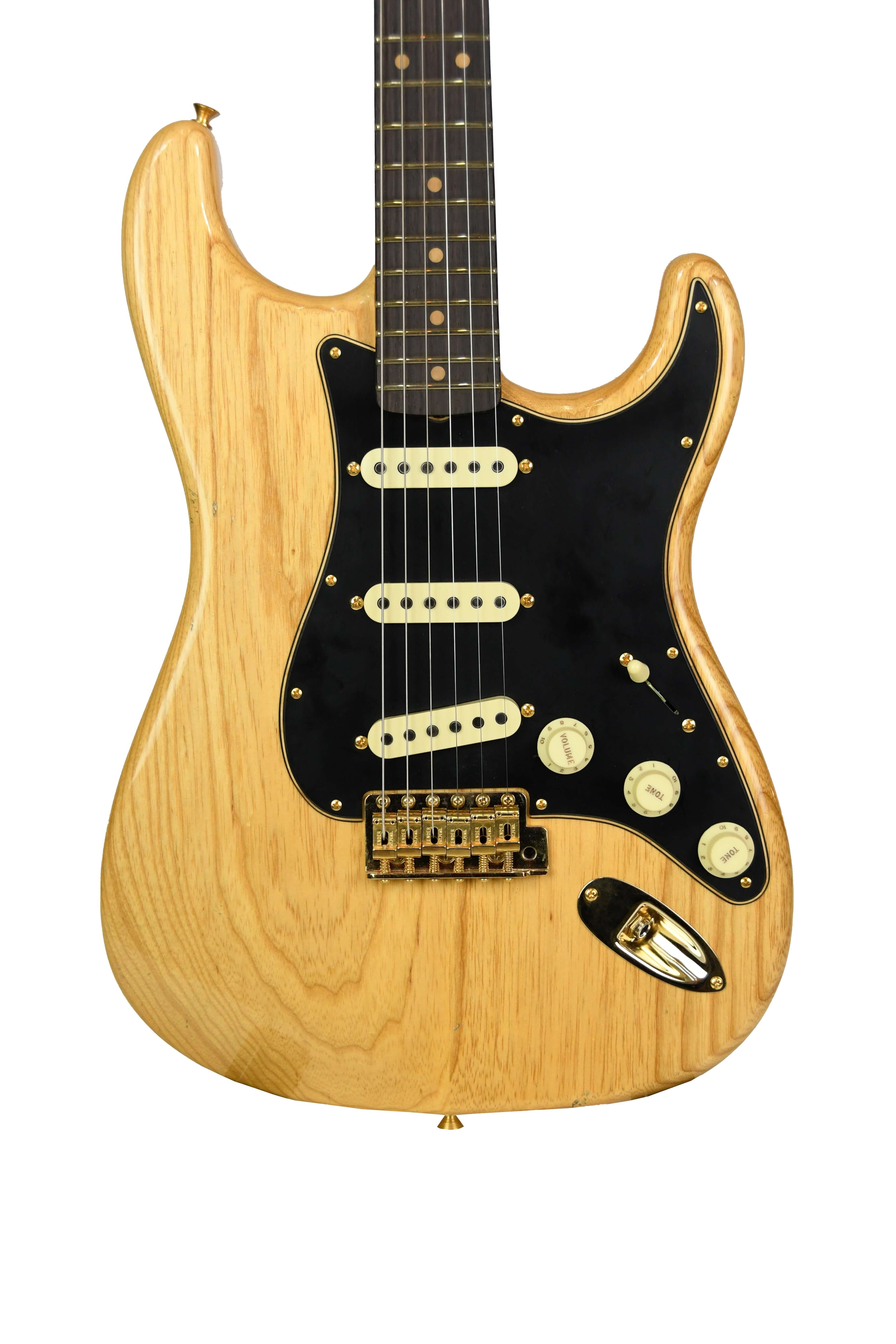 fender-custom-shop-limited-edition-62-stratocaster-journeyman-relic-aged-natural_66bf5ed806efb.jpg