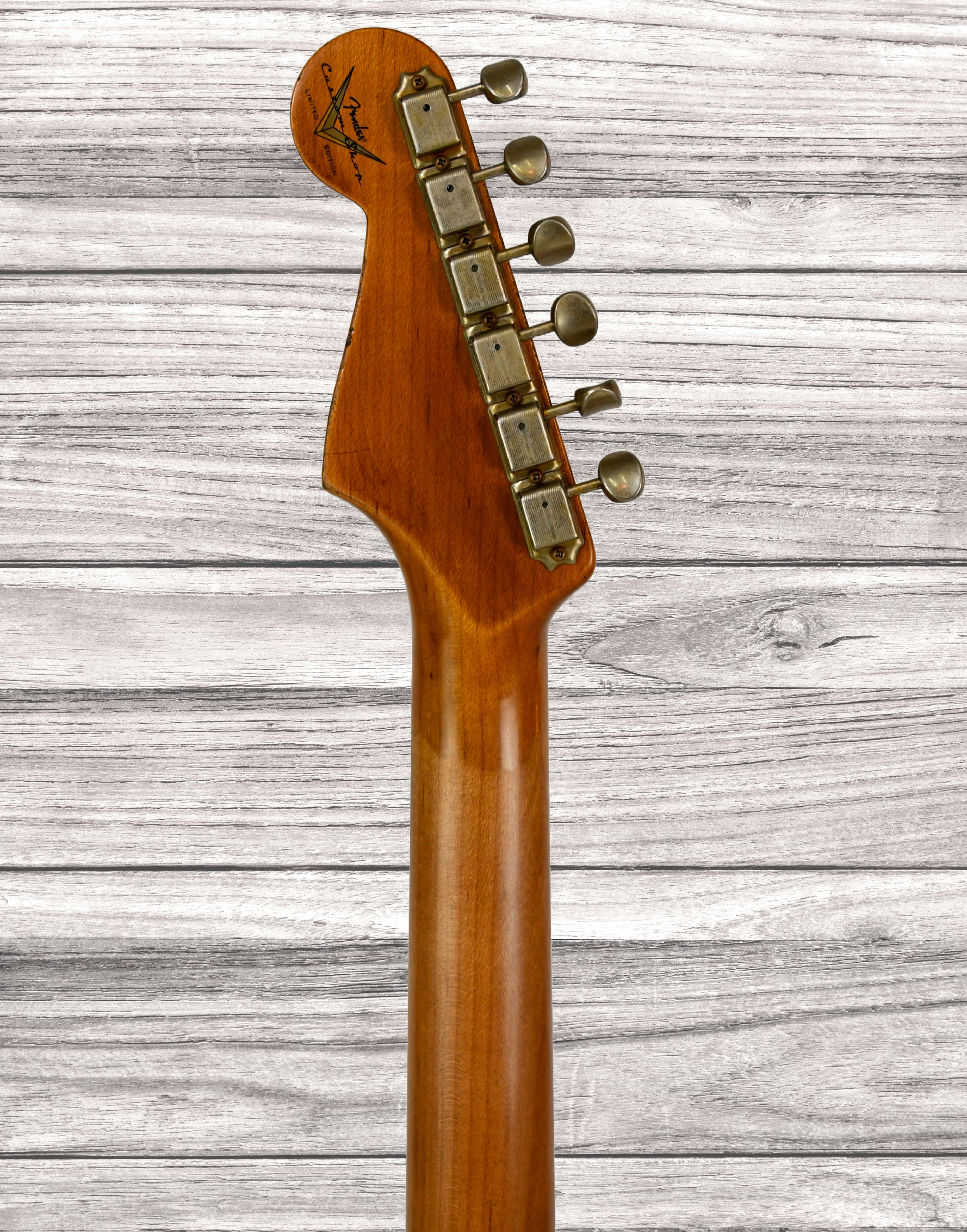 fender-custom-shop-limited-edition-63-strat-relic-super-faded-aged-shell-pink_679364c1c53d1.jpg