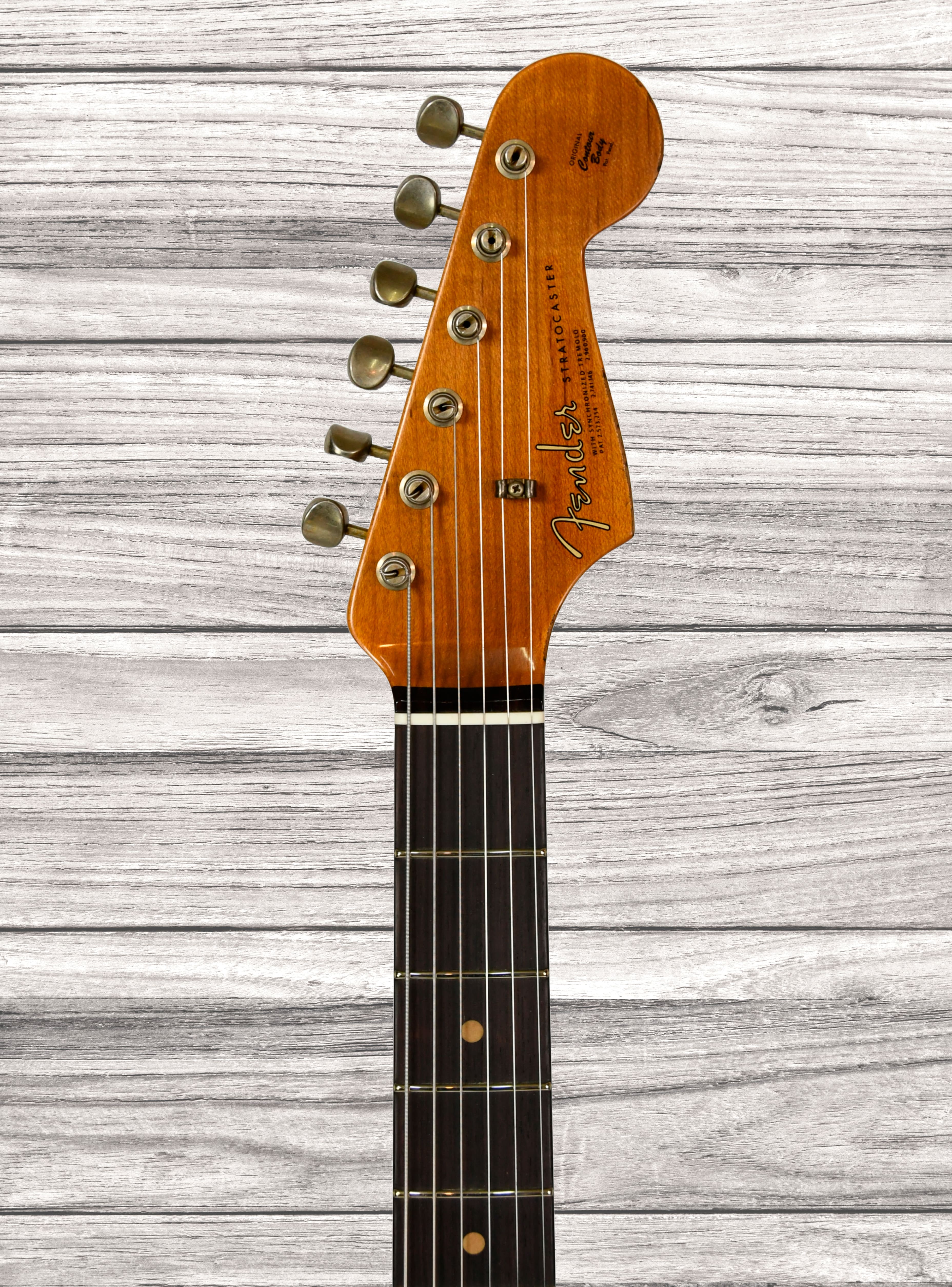 fender-custom-shop-limited-edition-63-strat-relic-super-faded-aged-shell-pink_679364e7436b5.jpg
