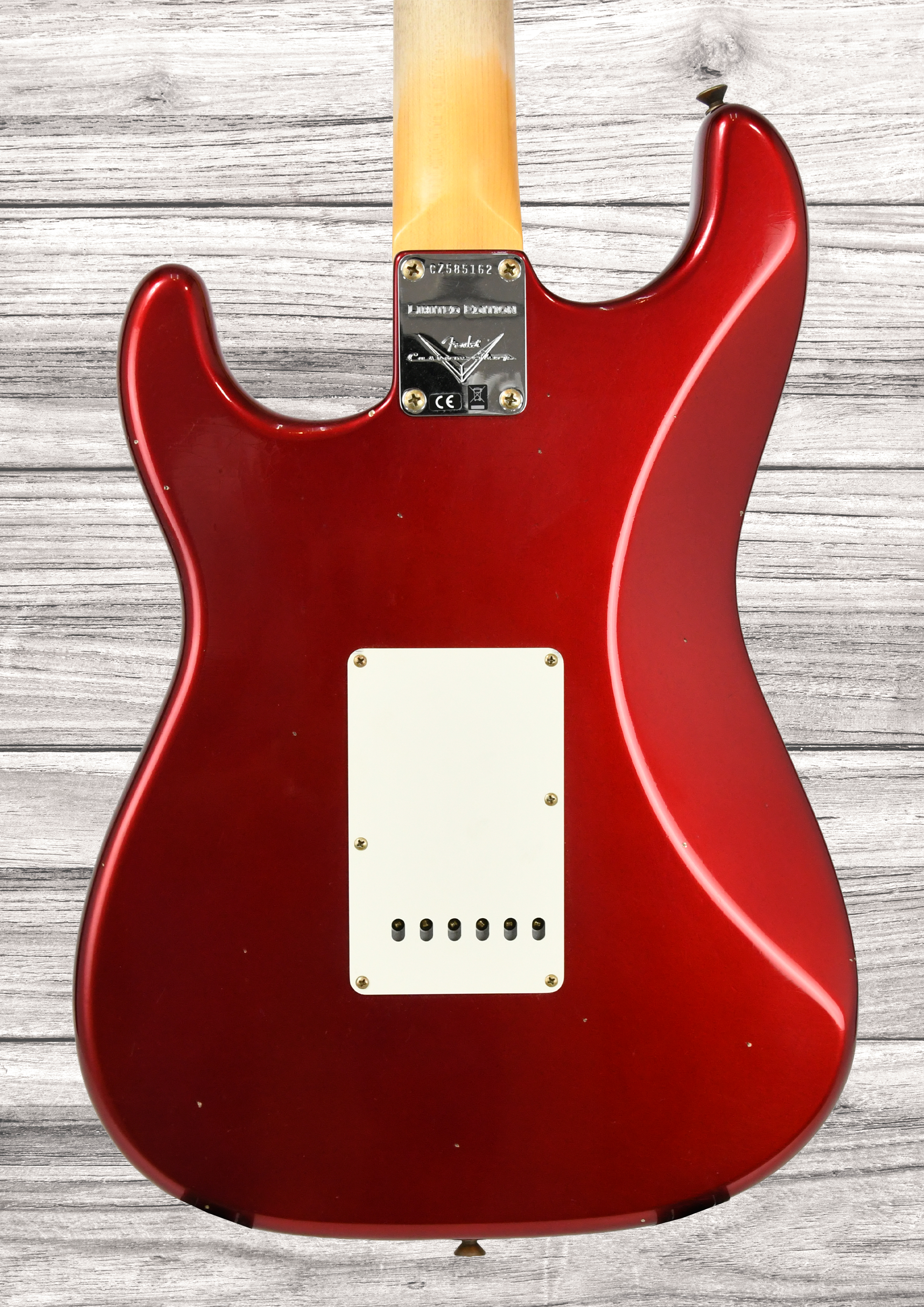 fender-custom-shop-limited-edition-63-stratocaster-journeyman-candy-apple-red_69315d244ad2c.png