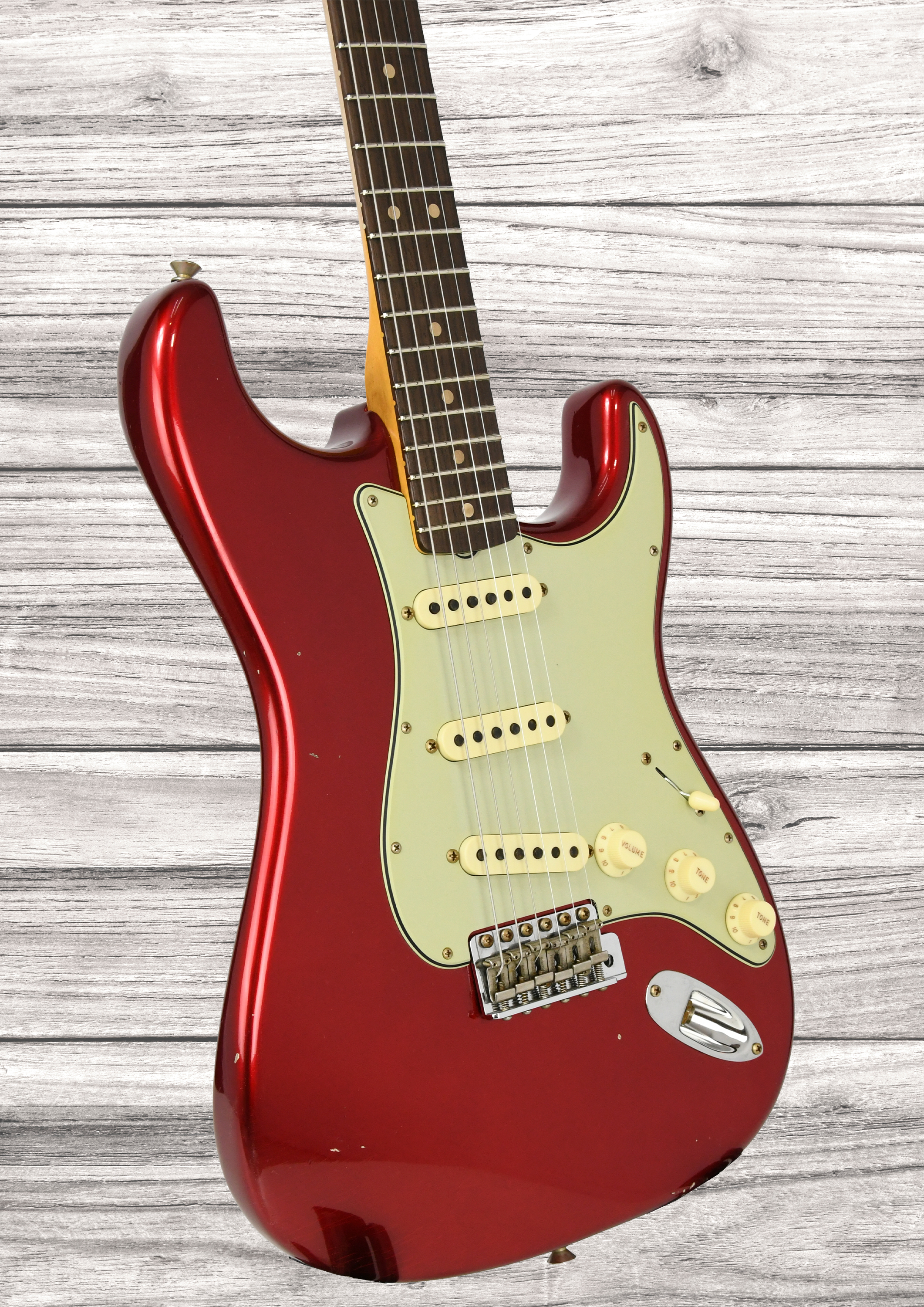 fender-custom-shop-limited-edition-63-stratocaster-journeyman-candy-apple-red_69315d390d554.jpg