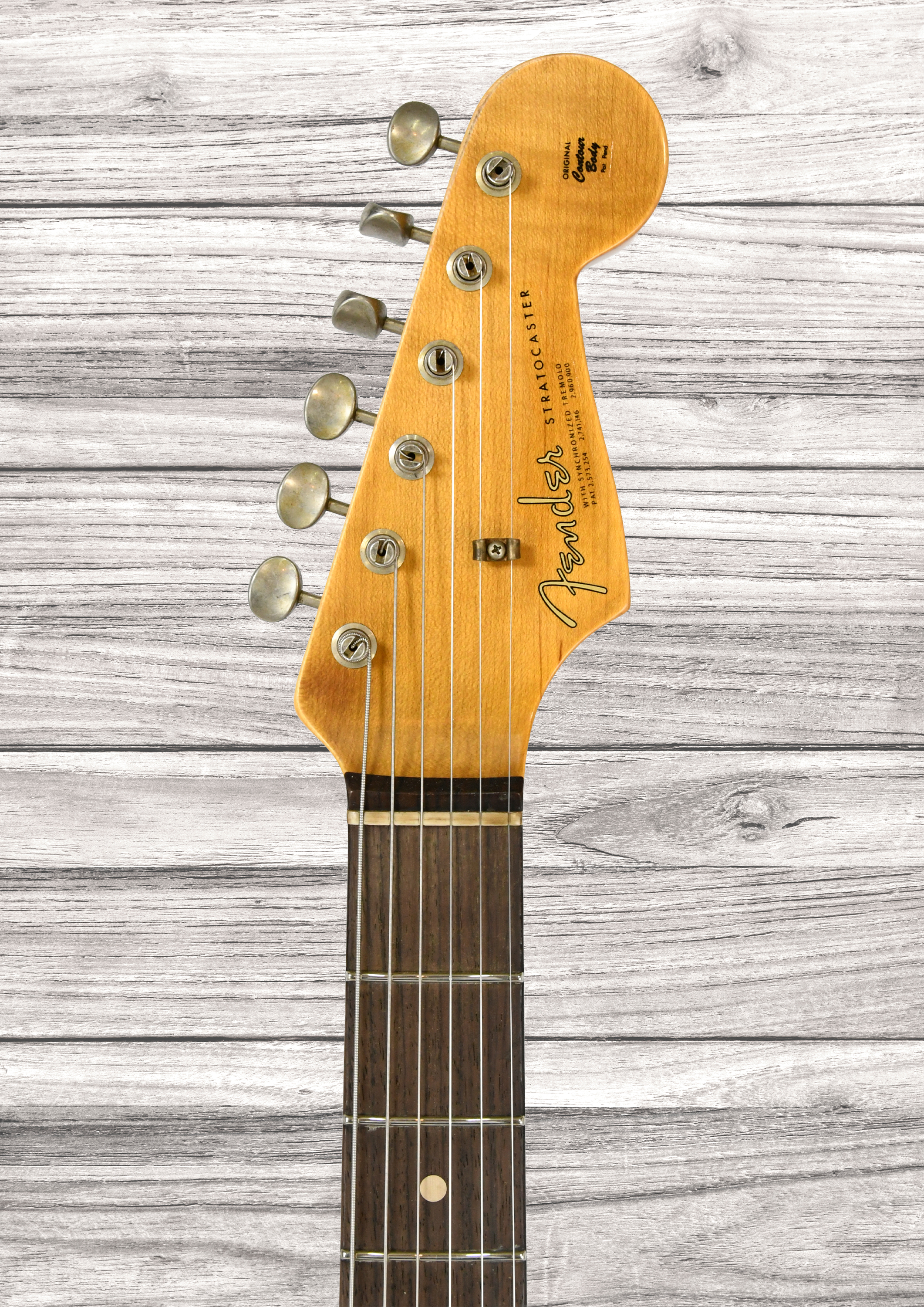 fender-custom-shop-limited-edition-63-stratocaster-journeyman-candy-apple-red_69315d3f0ff4c.jpg