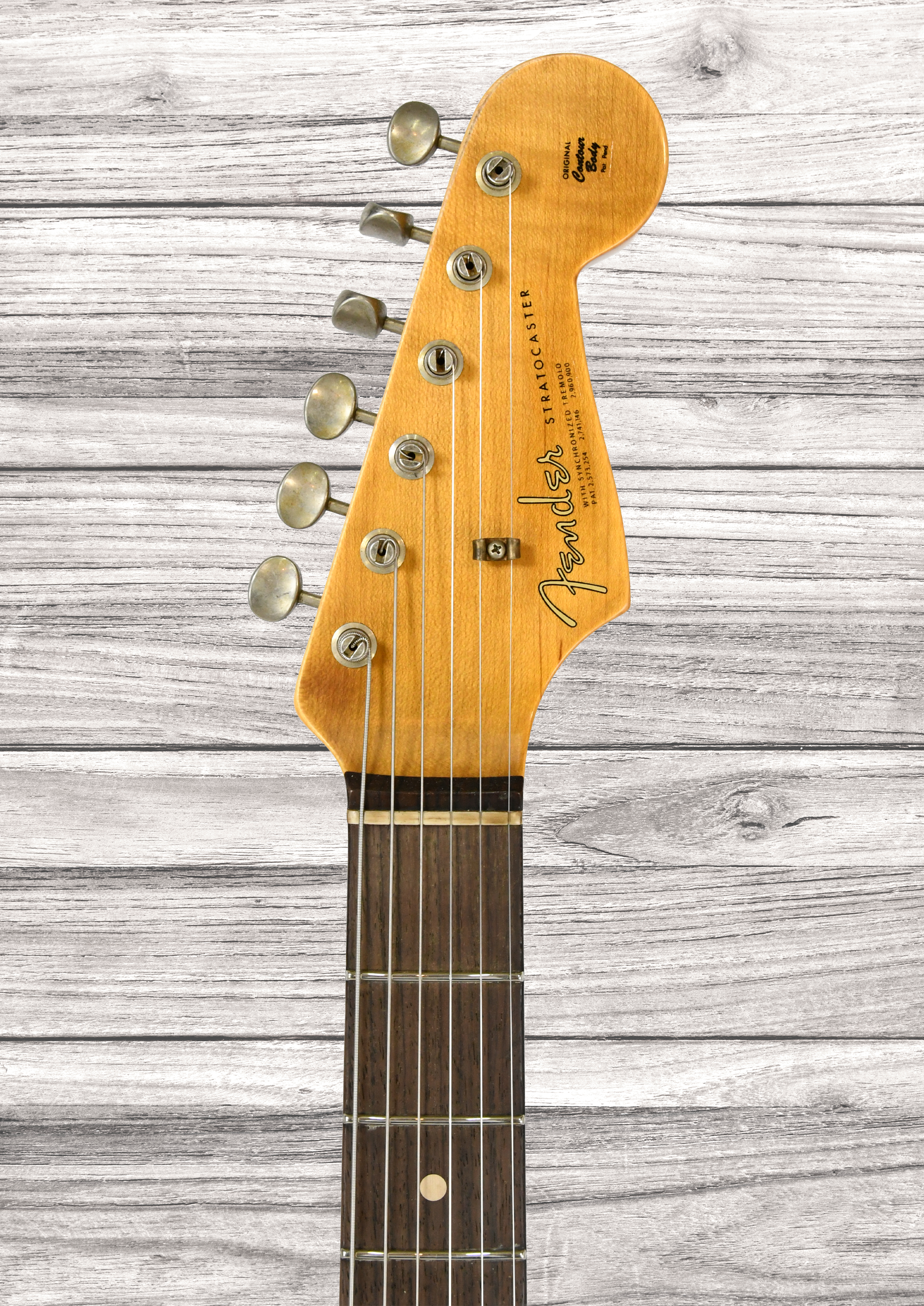 fender-custom-shop-limited-edition-63-stratocaster-journeyman-candy-apple-red_69315d3f0ff4c.png