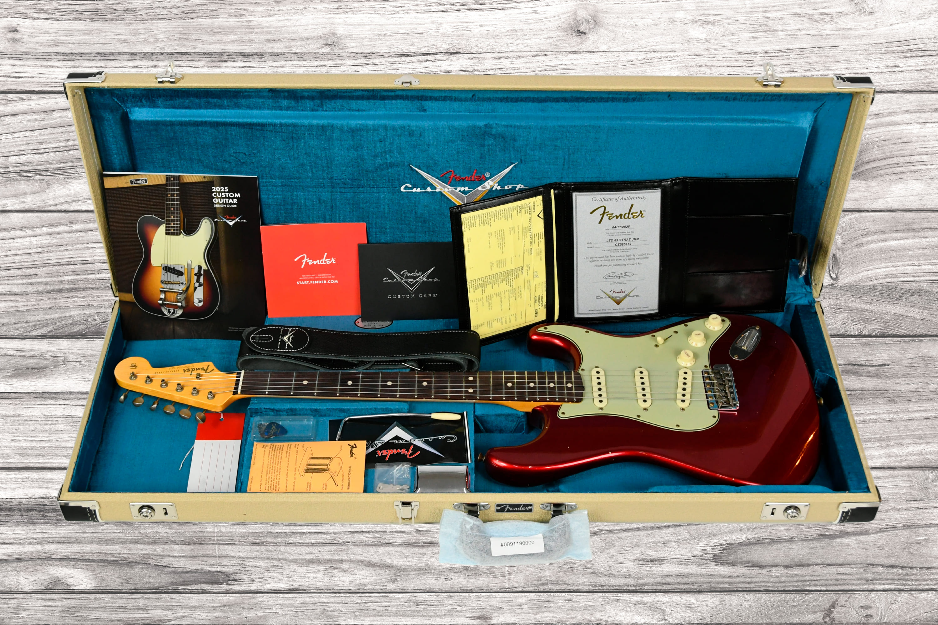 fender-custom-shop-limited-edition-63-stratocaster-journeyman-candy-apple-redbmade-in-usa-b-corpo-alder-braco-rift-sawn-maple-bperfil-do-braco-60-style-oval_681e2e69dc354.jpg