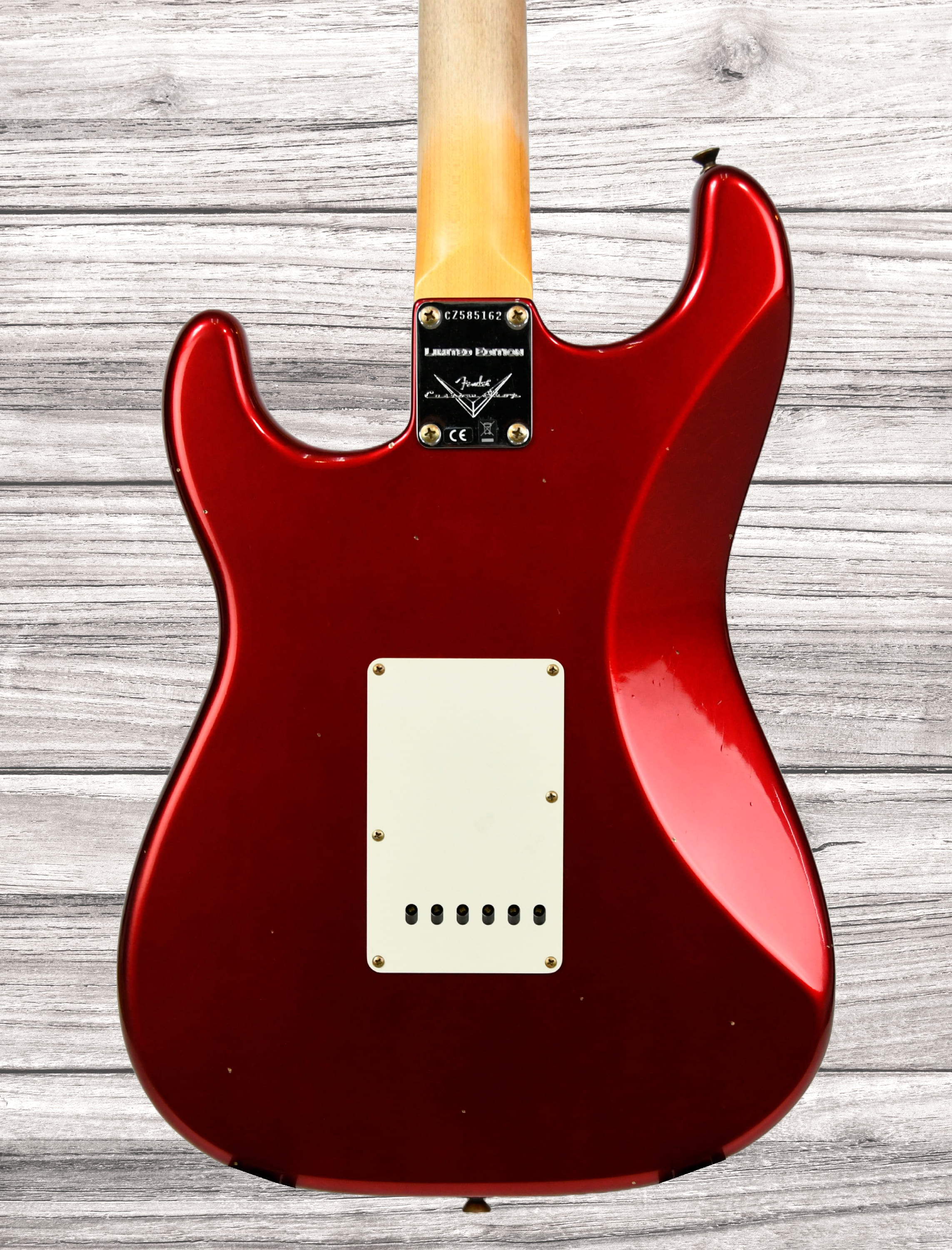 fender-custom-shop-limited-edition-63-stratocaster-journeyman-candy-apple-redbmade-in-usa-b-corpo-alder-braco-rift-sawn-maple-bperfil-do-braco-60-style-oval_681e2e6e424ae.jpg