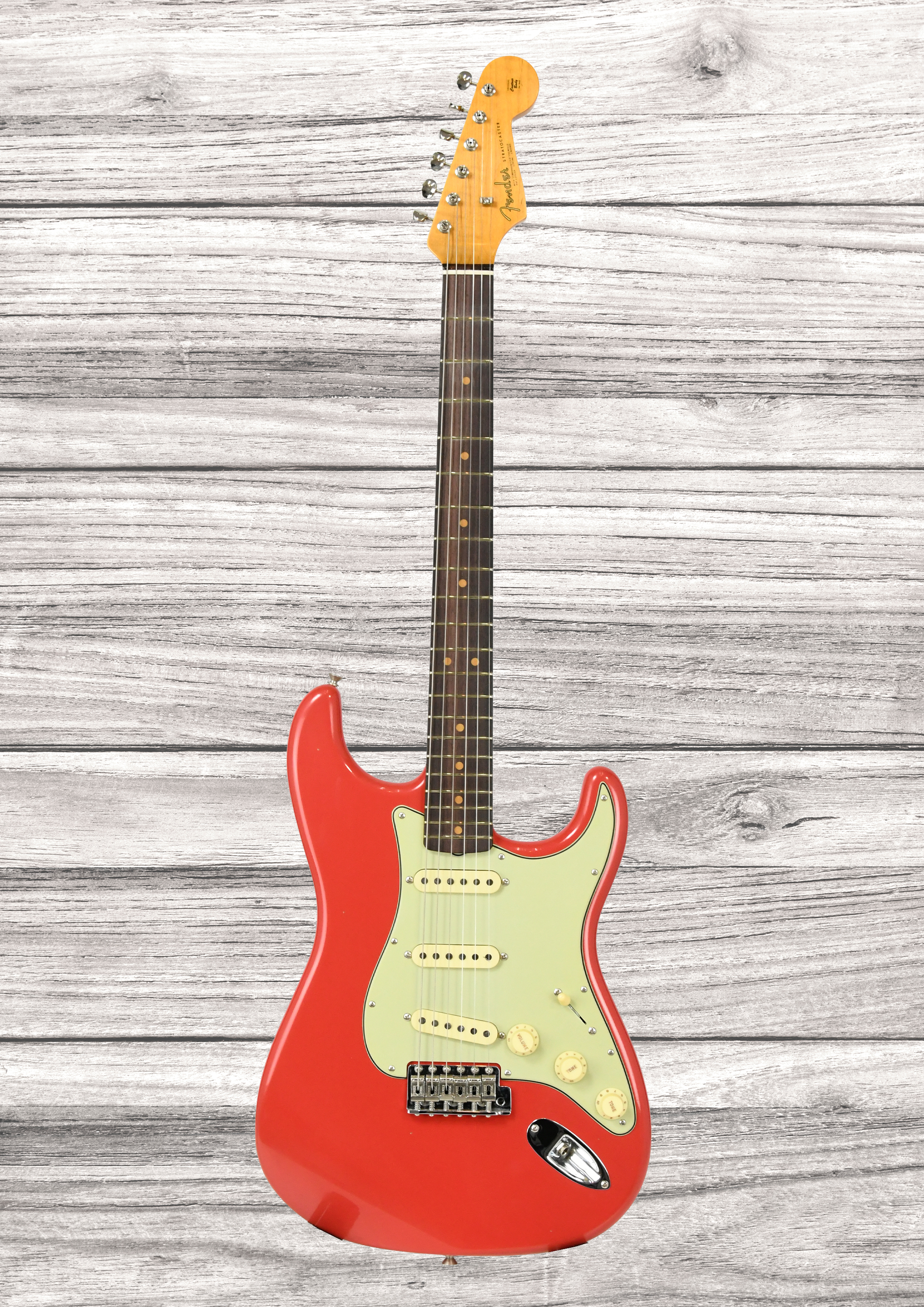 fender-custom-shop-limited-edition-63-stratocaster-journeyman-relic-aged-fiesta-red_694ab736d749a.jpg