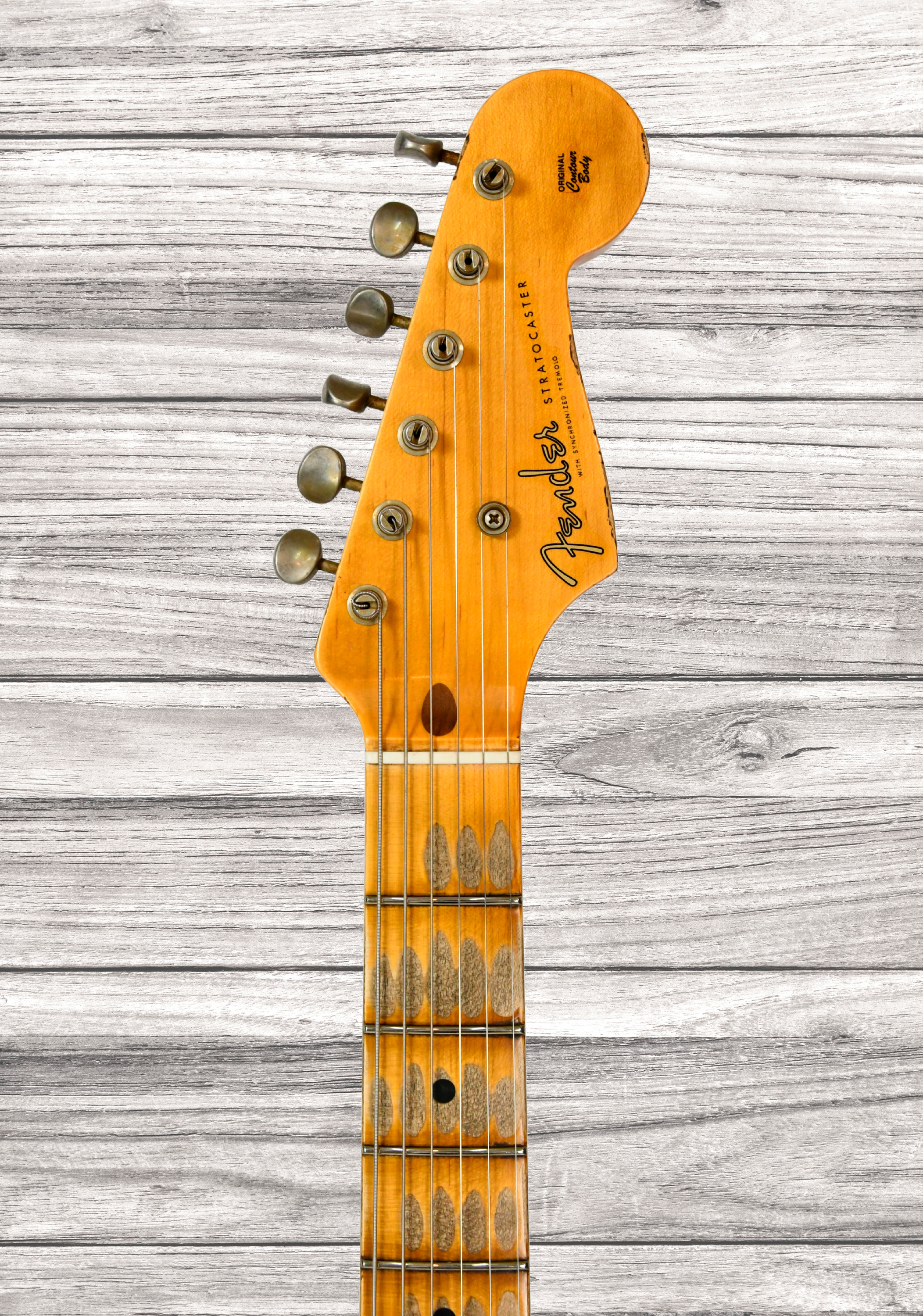 fender-custom-shop-limited-edition-70th-anniversary-1954-stratocaster-heavy-relic_68ee5155db488.jpg
