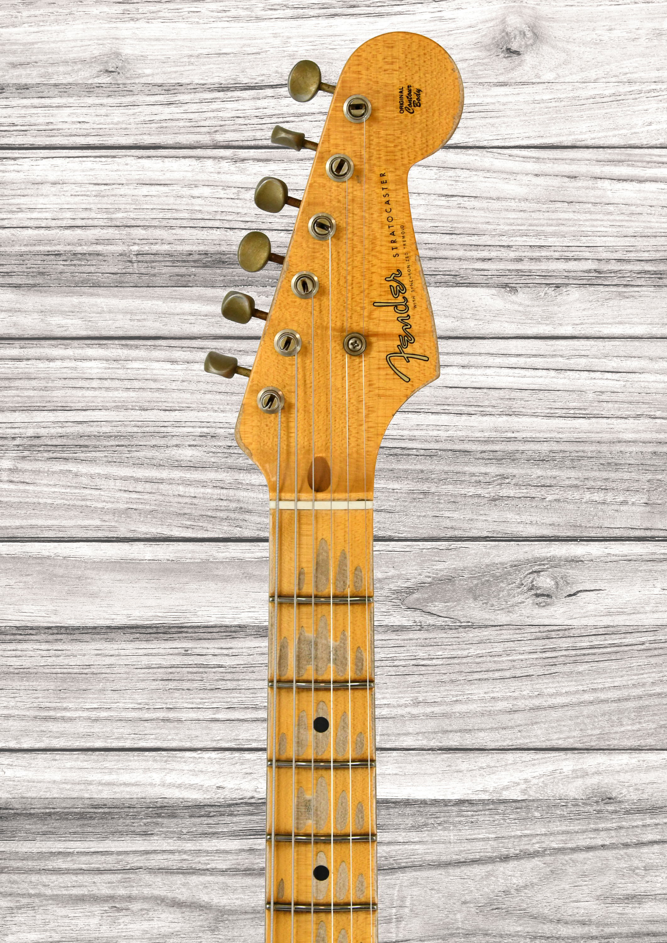 fender-custom-shop-limited-edition-70th-anniversary-54-strat-super-heavy-relic-2-color-sunburst_6932aaf8372f8.png