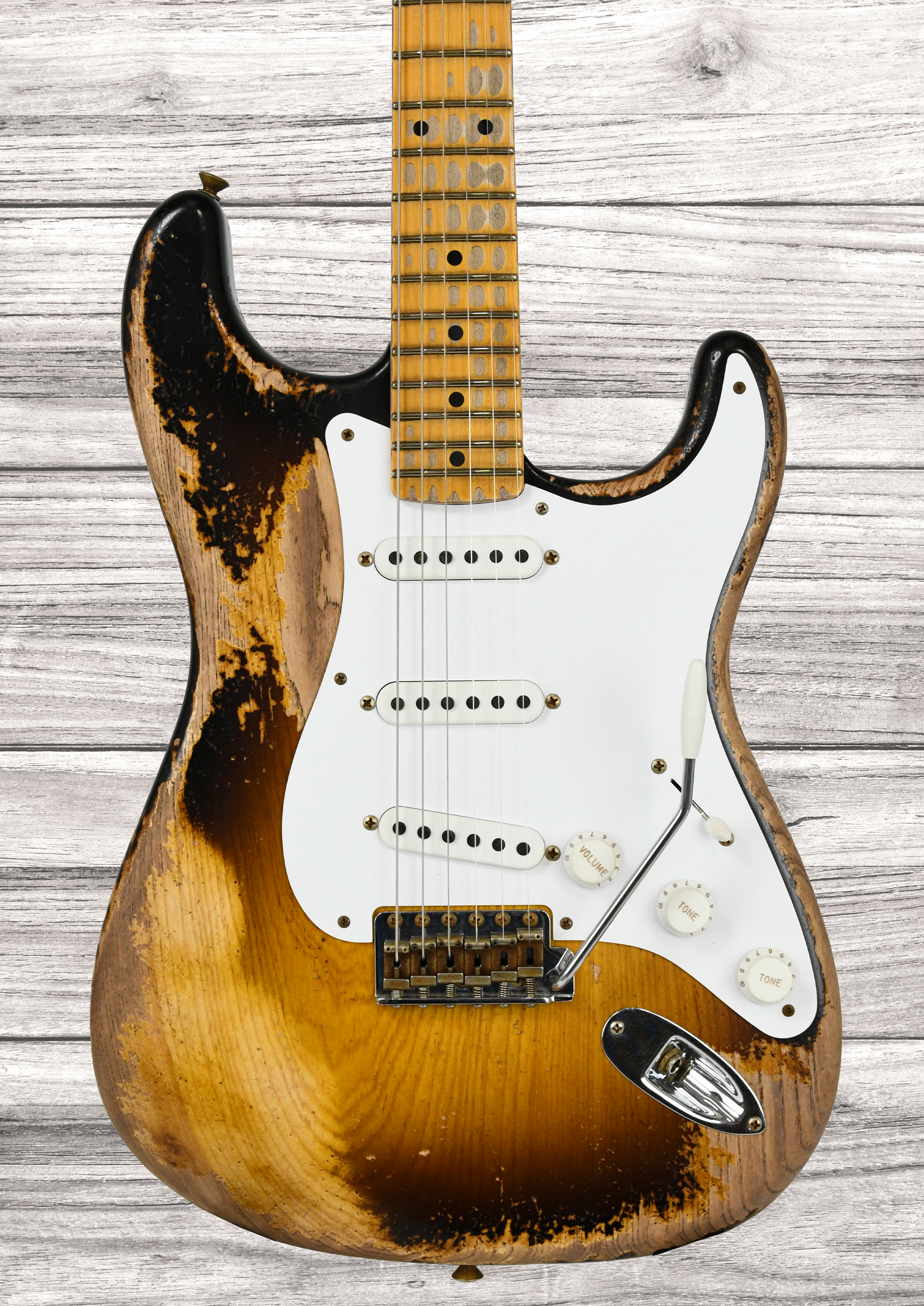 fender-custom-shop-limited-edition-70th-anniversary-54-strat-super-heavy-relic-2-color-sunburst_6932ab101b3e3.png