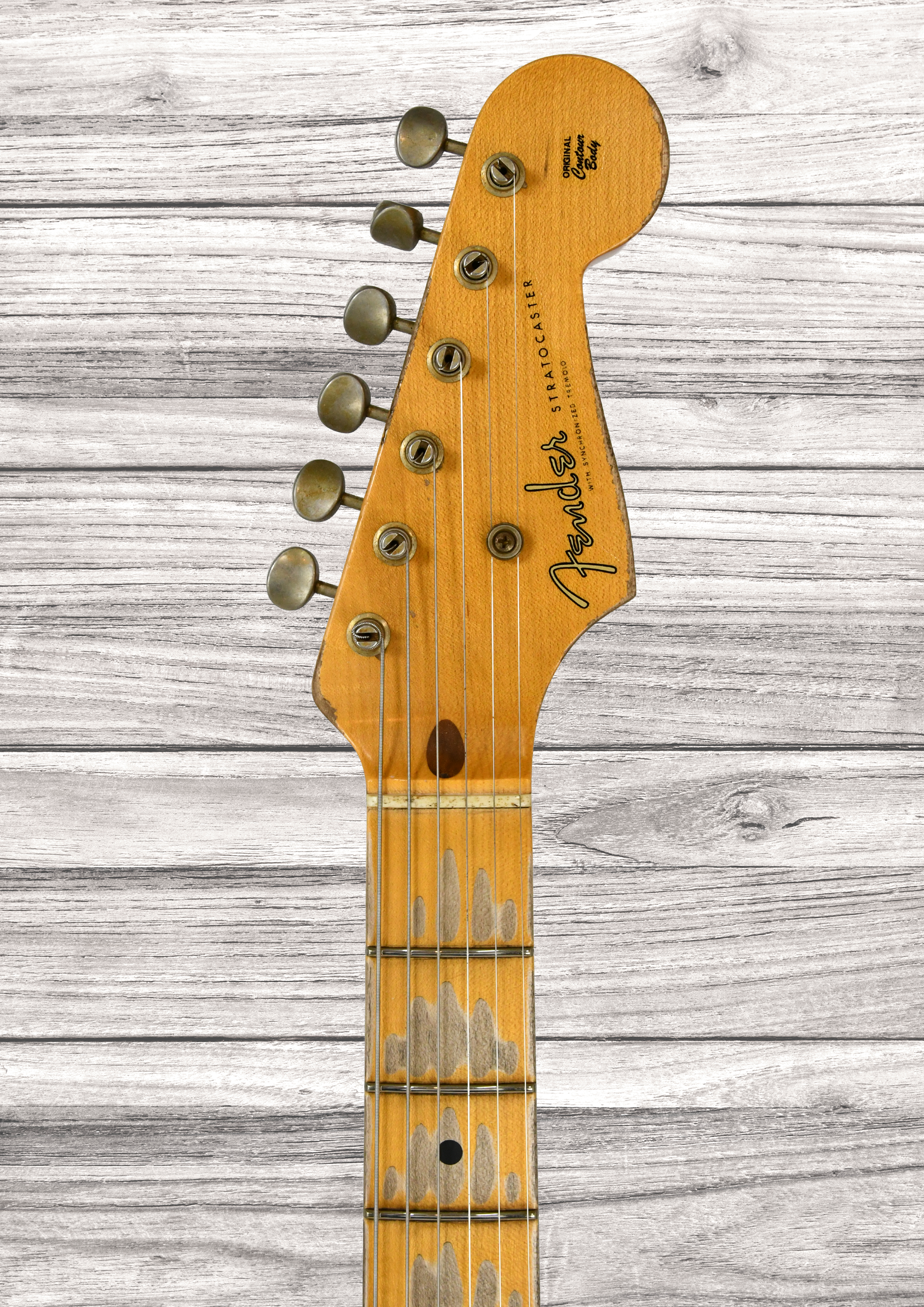 fender-custom-shop-limited-edition-70th-anniversary-54-strat-super-heavy-relic-2-color-sunburst_6932ab192f888.png
