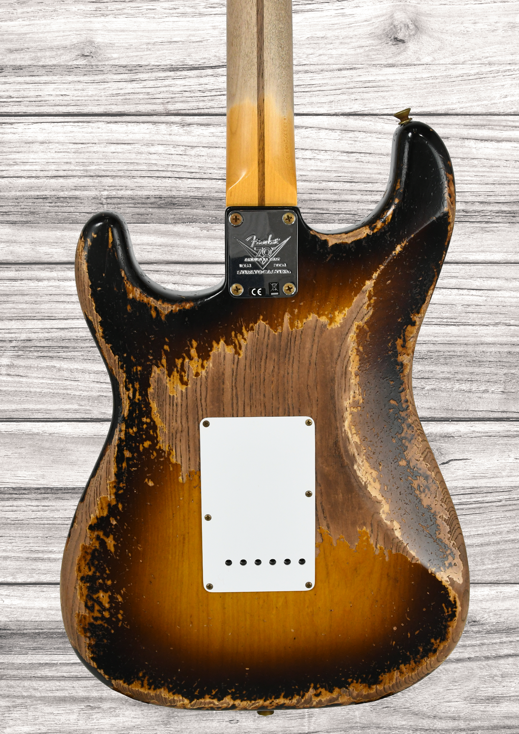 fender-custom-shop-limited-edition-70th-anniversary-54-strat-super-heavy-relic-2-color-sunburst_6932ab1f514ab.png