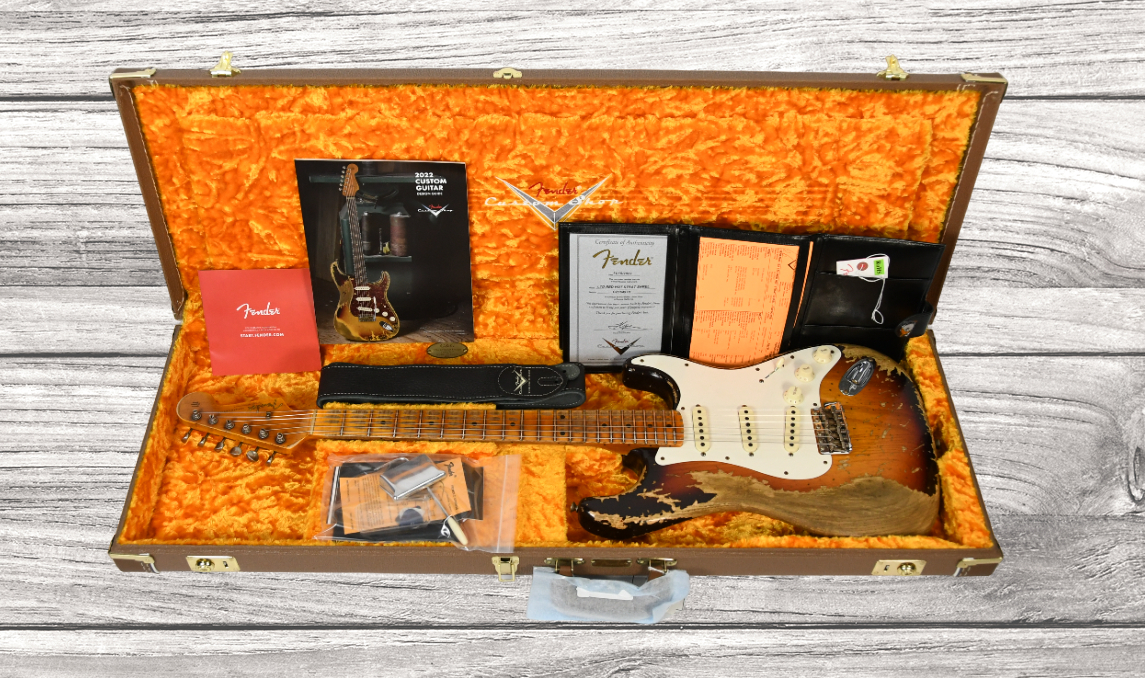 fender-custom-shop-limited-edition-red-hot-super-heavy-relic-maple-fingerboard-faded-aged-chocolate-3-color-sunburst_641c7ed55e4bb.jpg