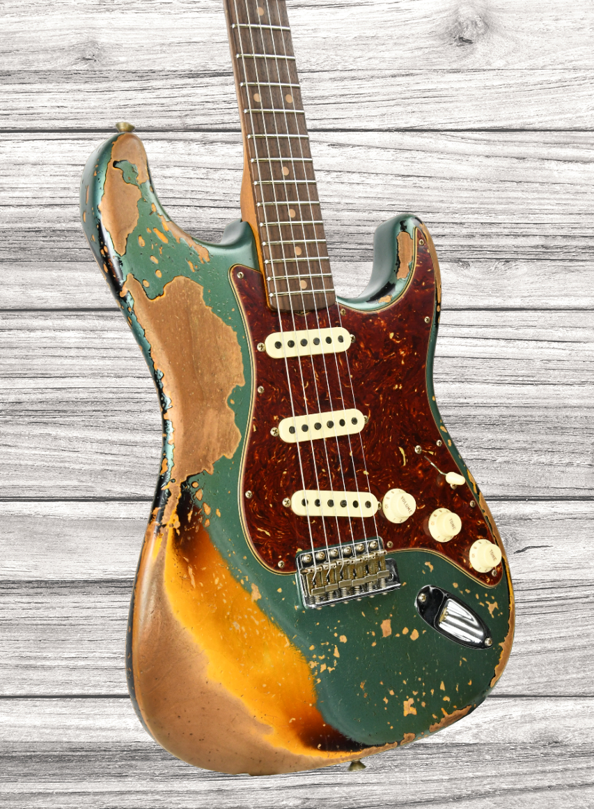 fender-custom-shop-limited-edition-roasted-61-super-heavy-relic-rosewood-fingerboard-sherwood-green-over-sunburst_64b51799020ad.jpg