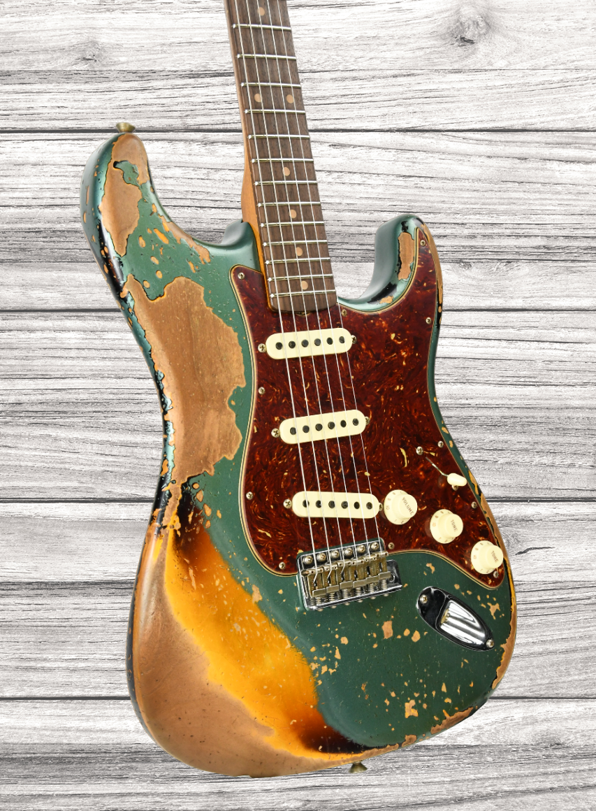 fender-custom-shop-limited-edition-roasted-61-super-heavy-relic-rosewood-fingerboard-sherwood-green-over-sunburst_64b517f70985a.png