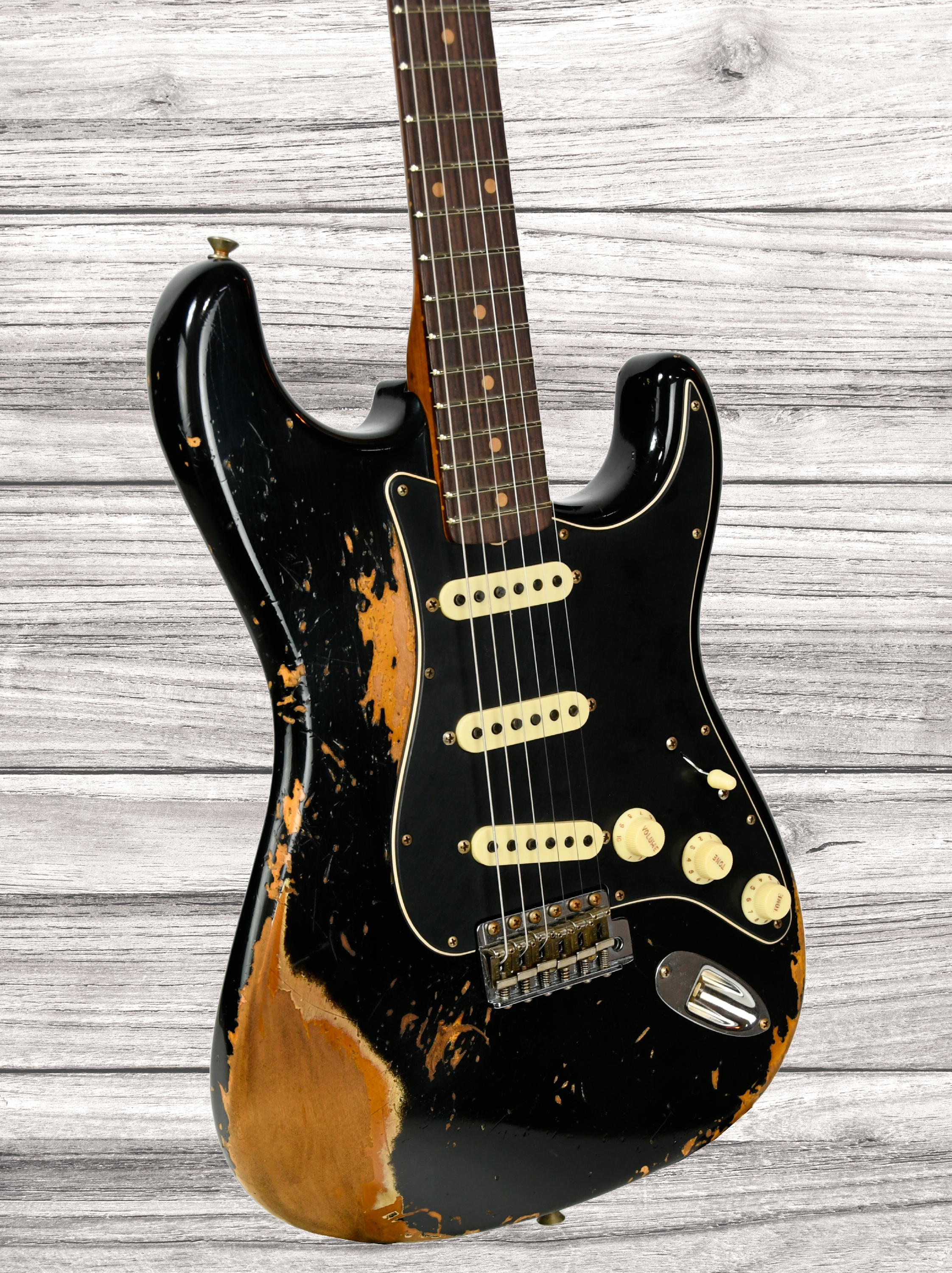 fender-custom-shop-ltd-dualmag-ii-60-strat-super-heavy-relic-aged-black_68dffefd2ed3b.jpg
