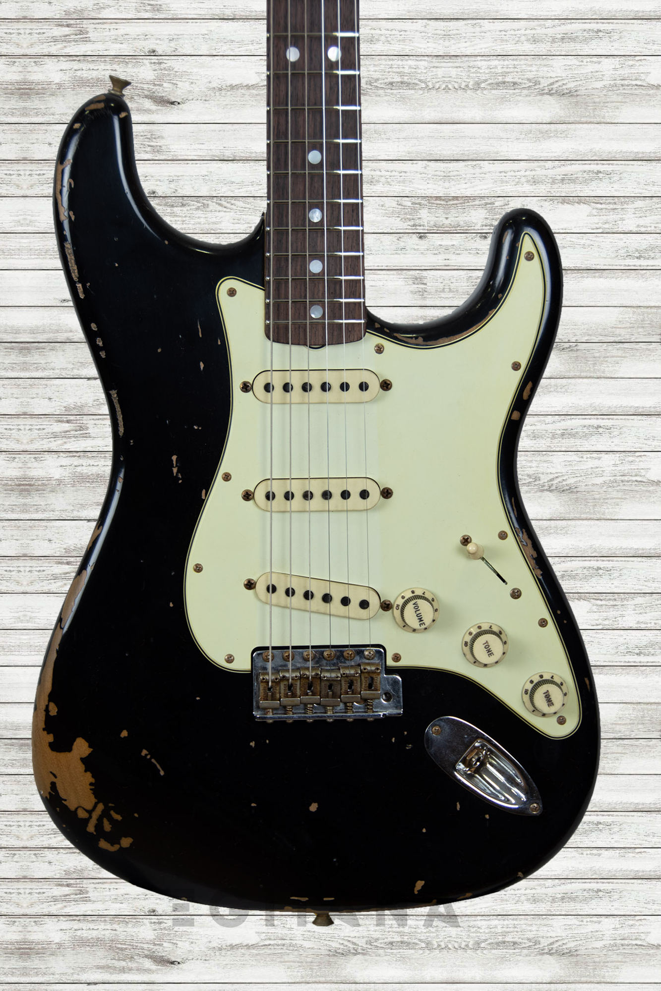 fender-custom-shop-michael-landau-signature-1968-relic-black_60fff93778b67.png