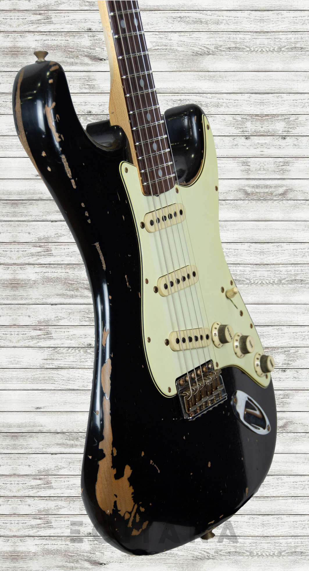 fender-custom-shop-michael-landau-signature-1968-relic-black_60fff939032da.jpg