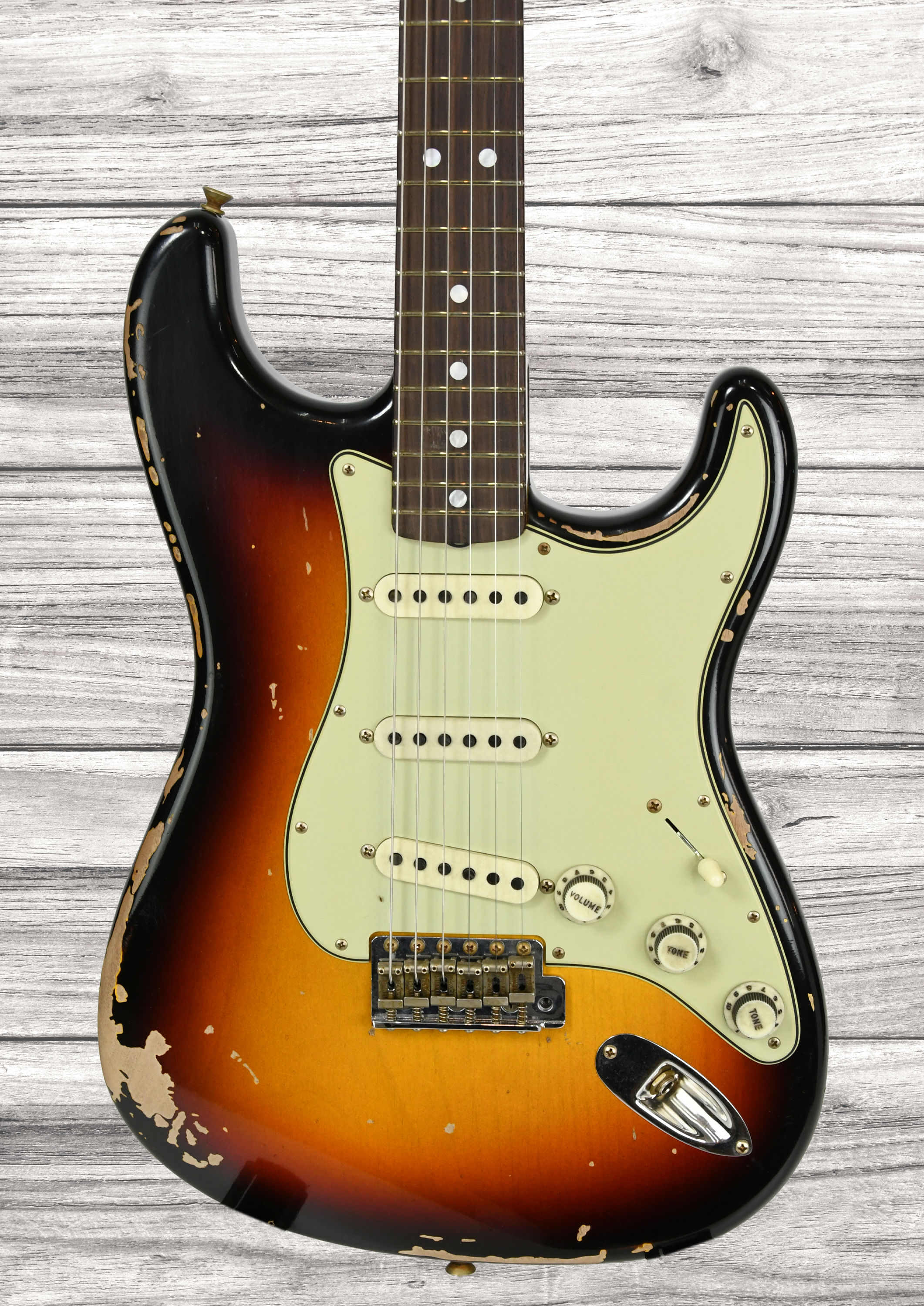 fender-custom-shop-michael-landau-signature-1968-round-laminated-rosewood-bleached-3-color-sunburst_6904f6fb00a0f.png