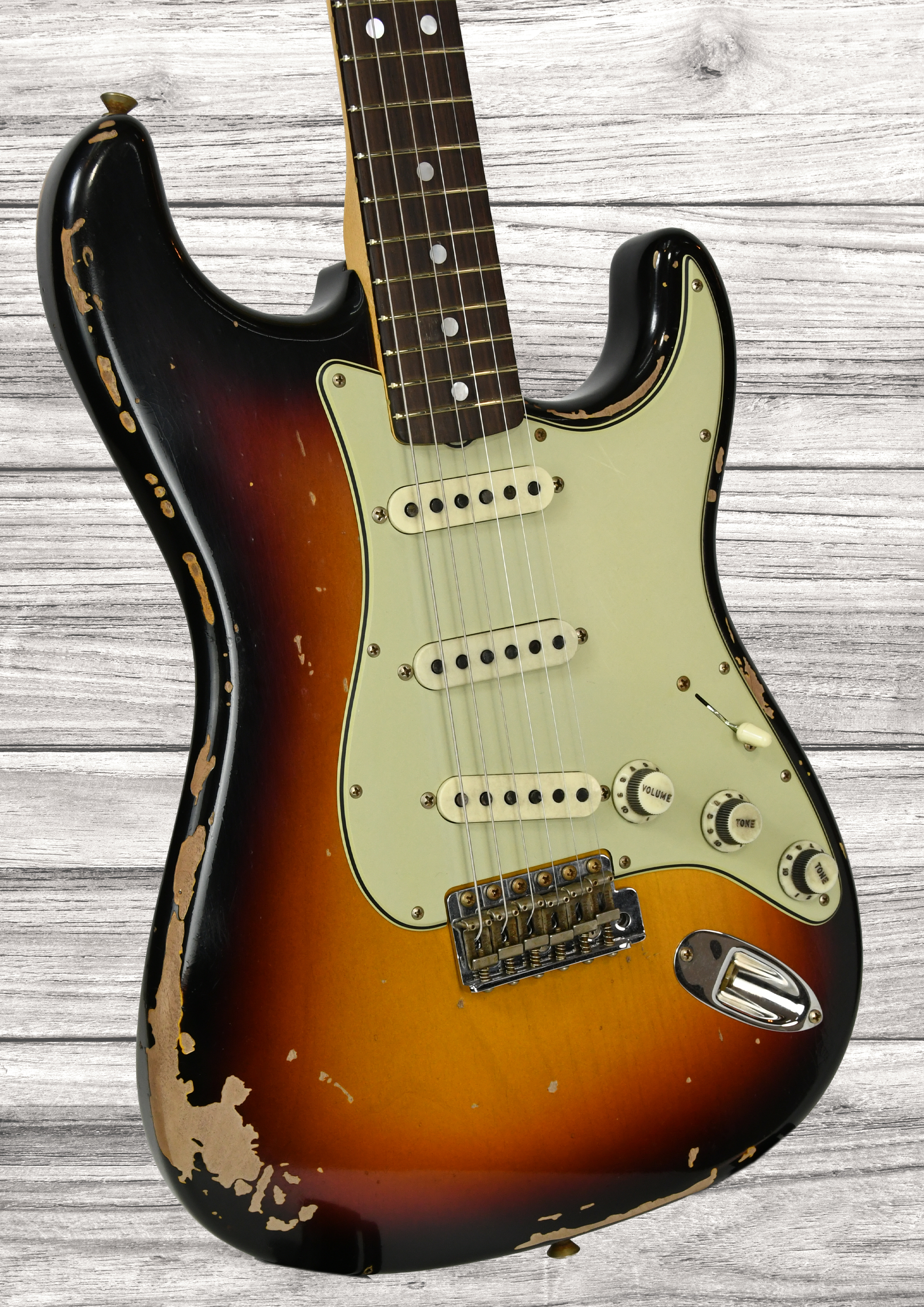 fender-custom-shop-michael-landau-signature-1968-round-laminated-rosewood-bleached-3-color-sunburst_6904f6feafc83.jpg