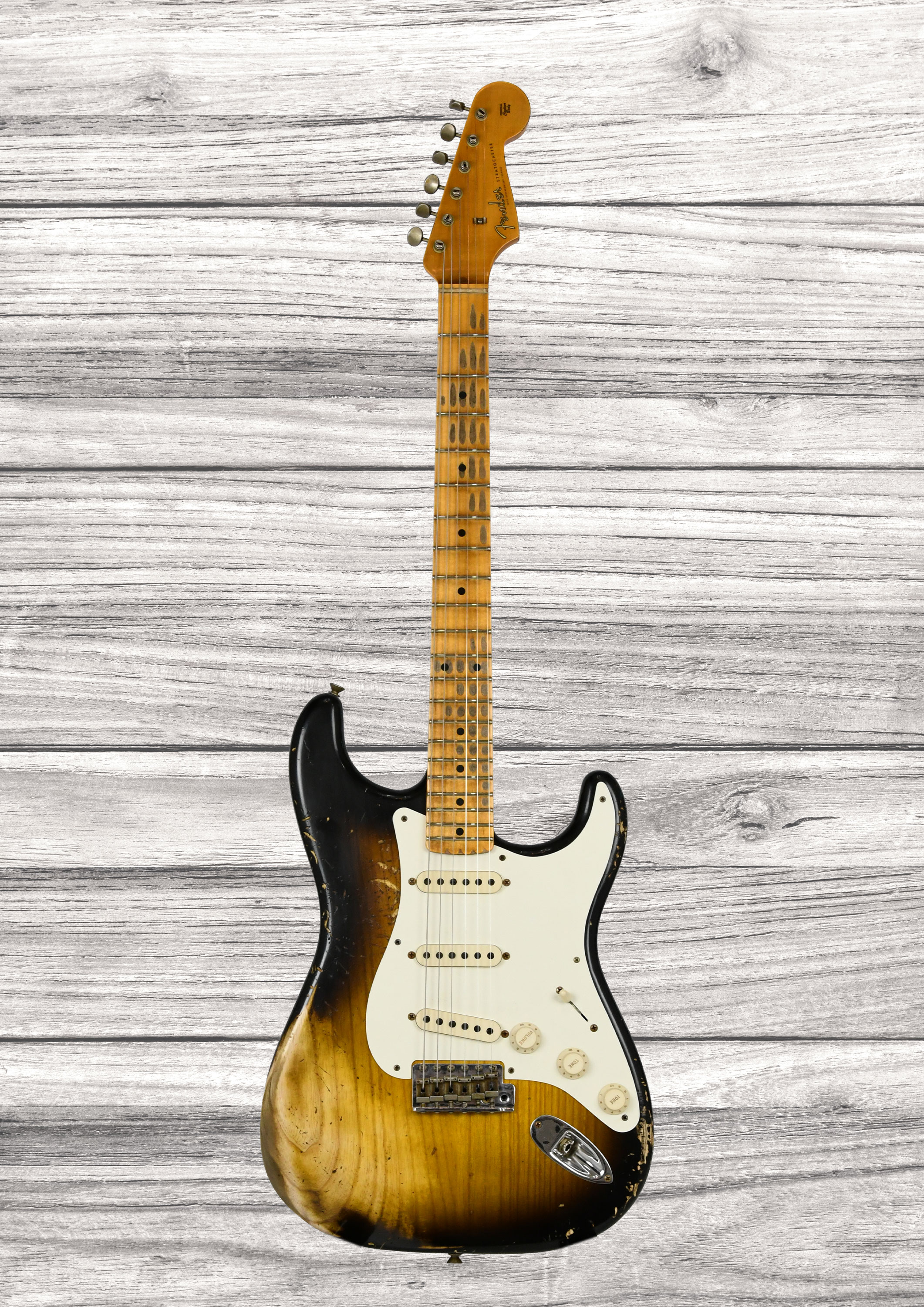 fender-custom-shop-stratocaster-1957-heavy-relic-aged-2-color-sunburst_6a3d4eddc2780.jpg