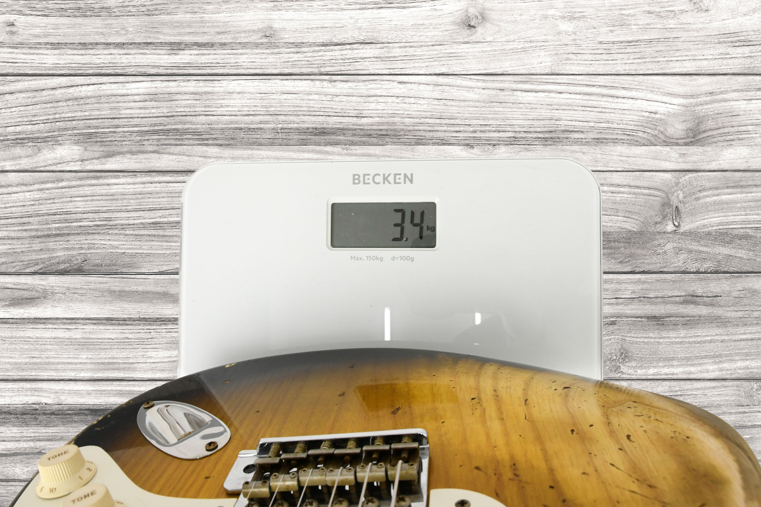 fender-custom-shop-stratocaster-1957-heavy-relic-aged-2-color-sunburst_6a3d4eef86e89.jpg