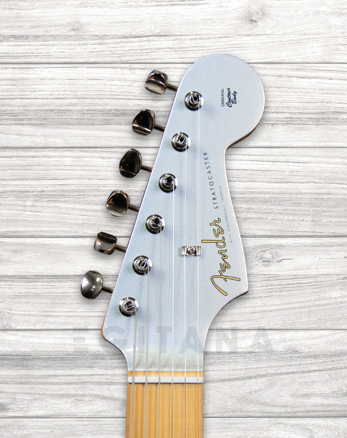 fender-her-strat-chrome-glow_5fbfda3050e91.jpg