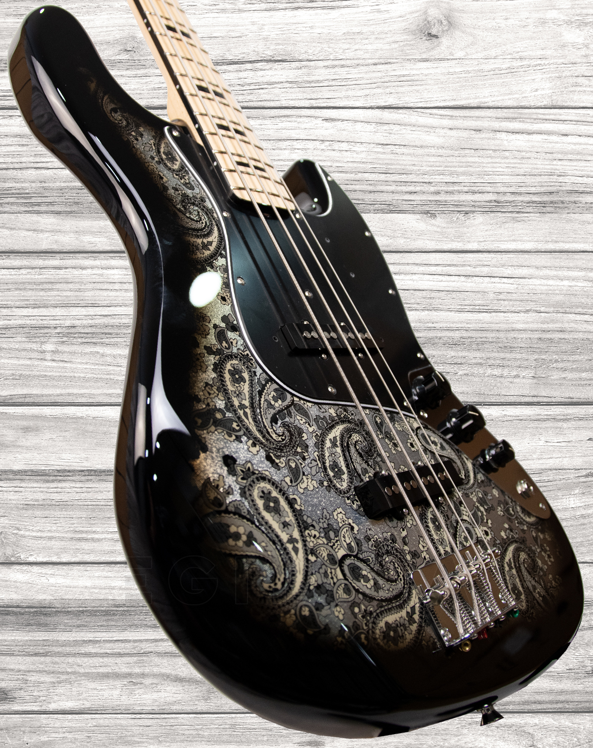 fender-jazz-bass-black-paisley-mn-ltd_5f3bac4d7d95f.jpg